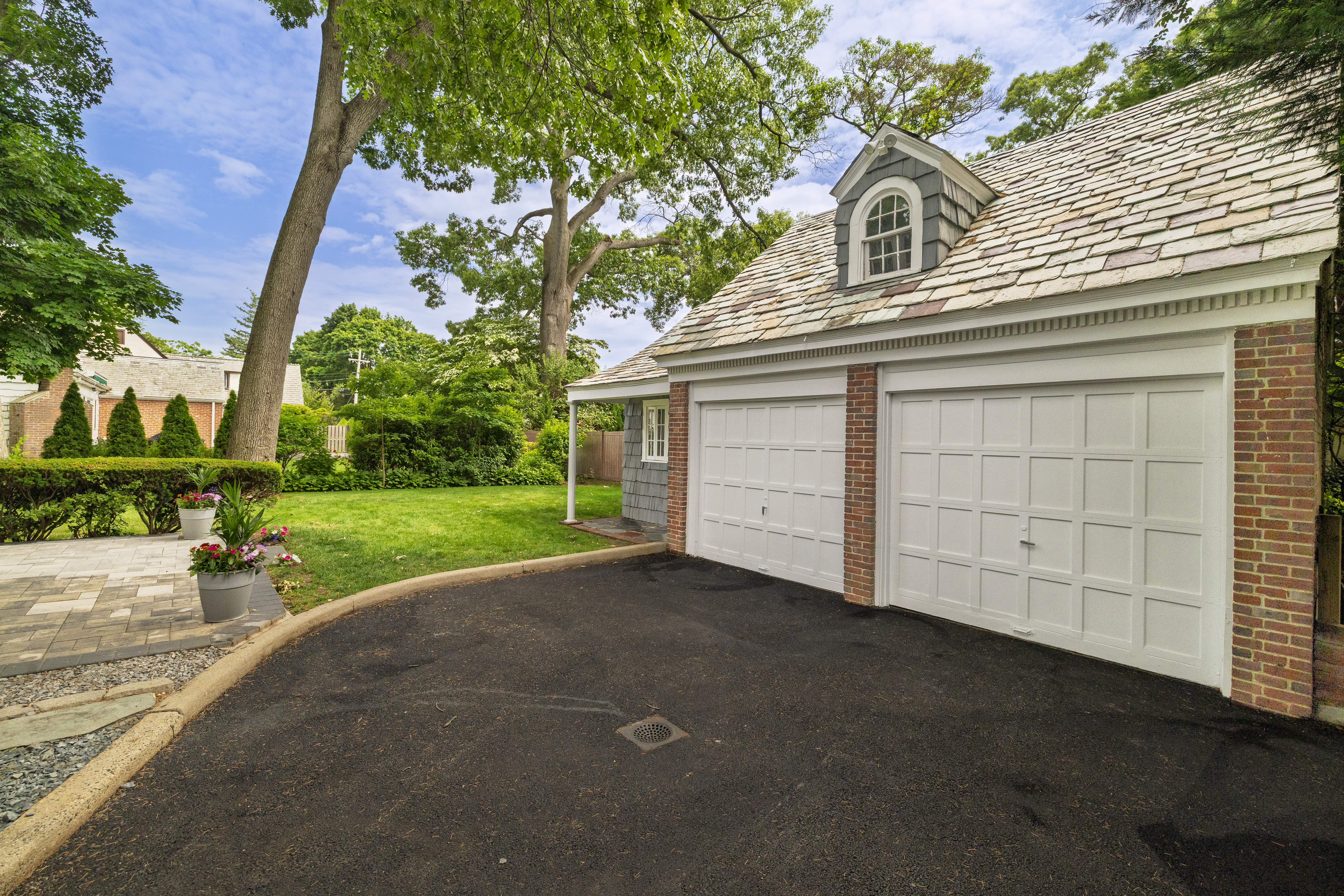  210 Demott Avenue, Rockville Centre, NY, 11570 - 物件實景