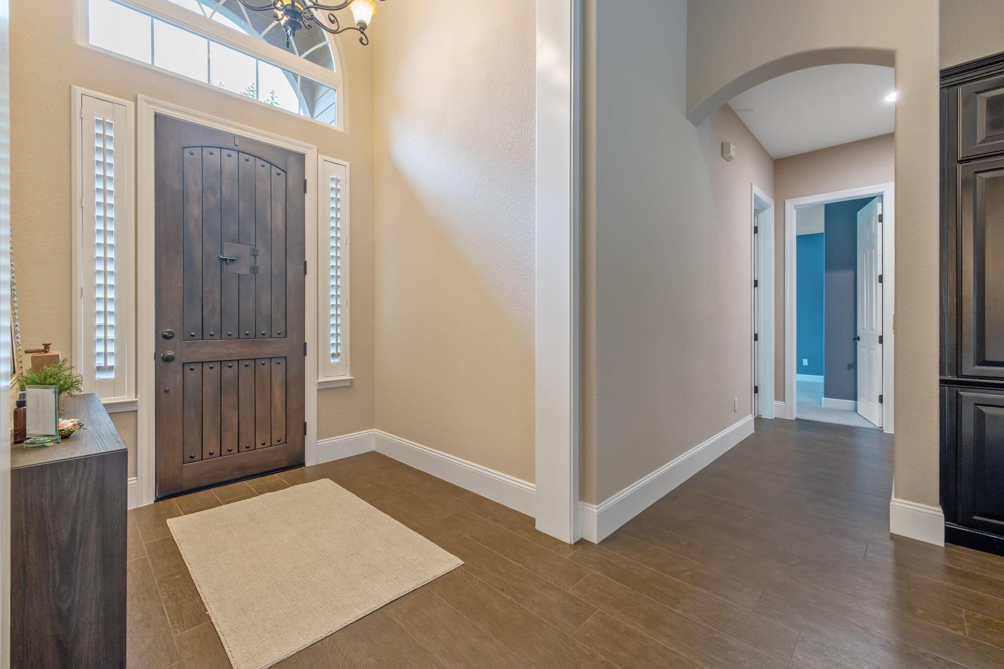Visalia, California, 93277, United States, 3 Bedrooms Bedrooms, ,2 BathroomsBathrooms,Residential,For Sale,2048559