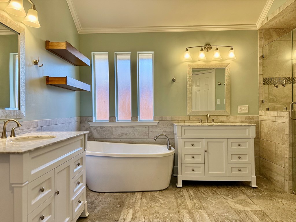 Midland, Texas, 79707, United States, 4 Bedrooms Bedrooms, ,3 BathroomsBathrooms,Residential,For Sale,1993878