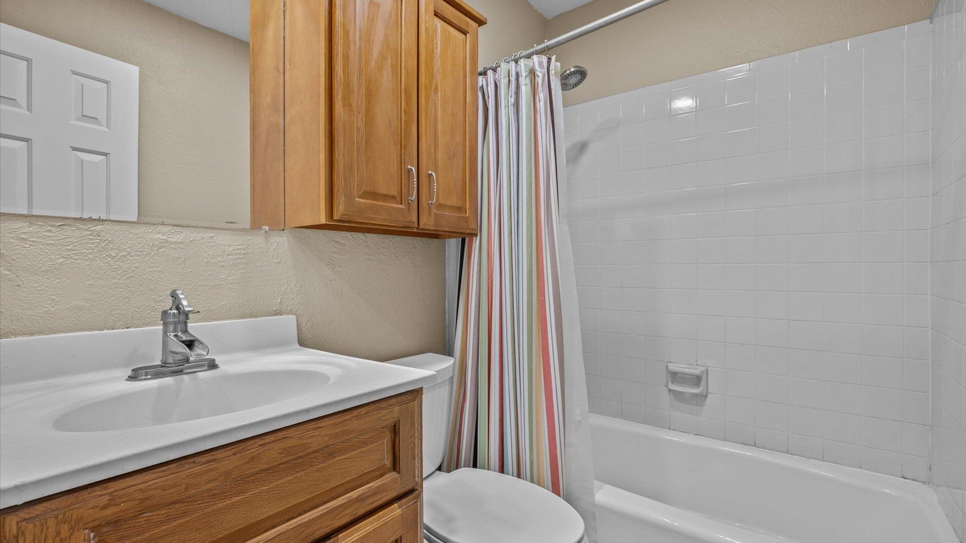 Grand Junction, Colorado, 81506, United States, 4 Bedrooms Bedrooms, ,3 BathroomsBathrooms,Residential,For Sale,1998491