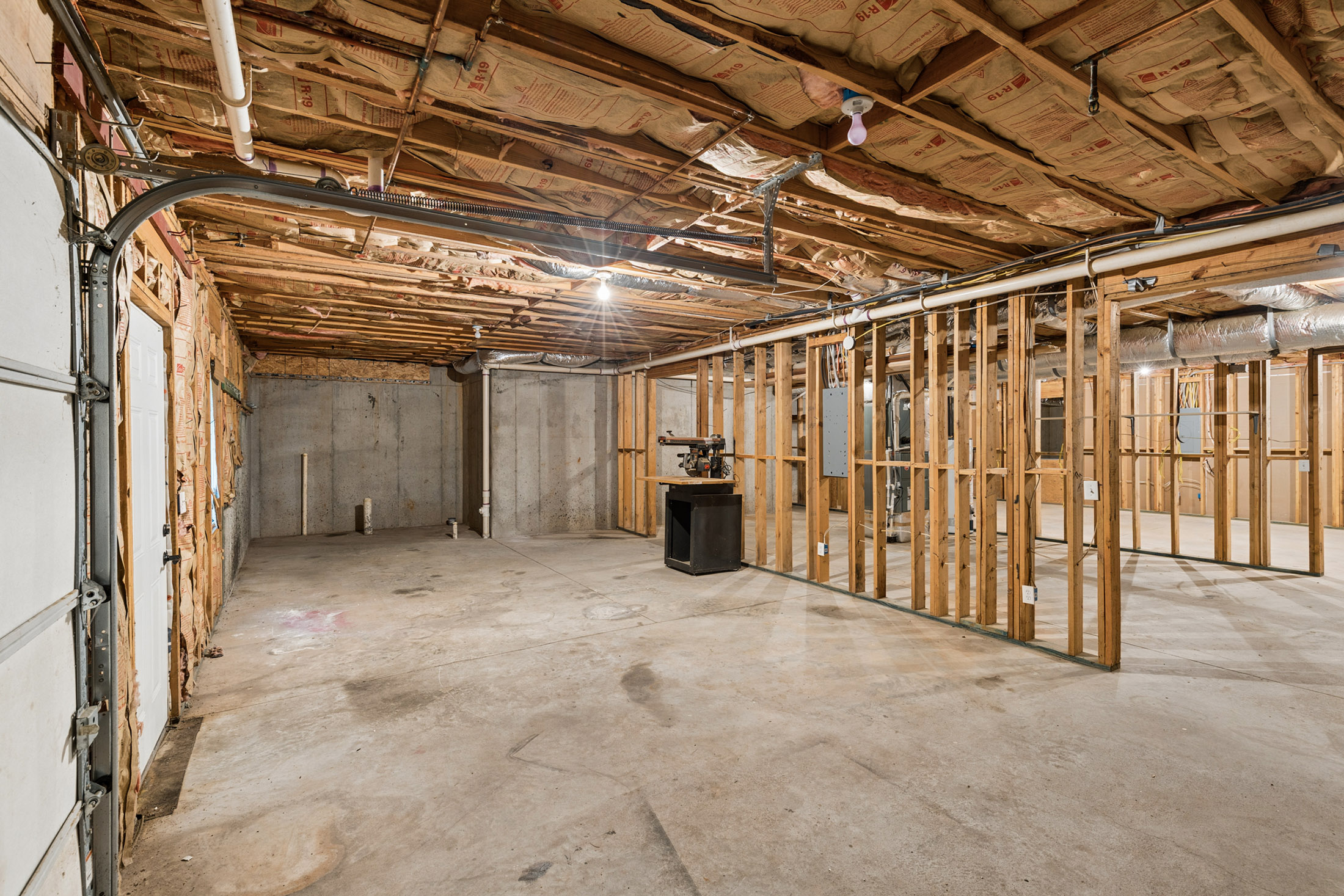 A Rare Opportunity to Enjoy Estate-Style Living in Sought-After Woodstock - 物件實景