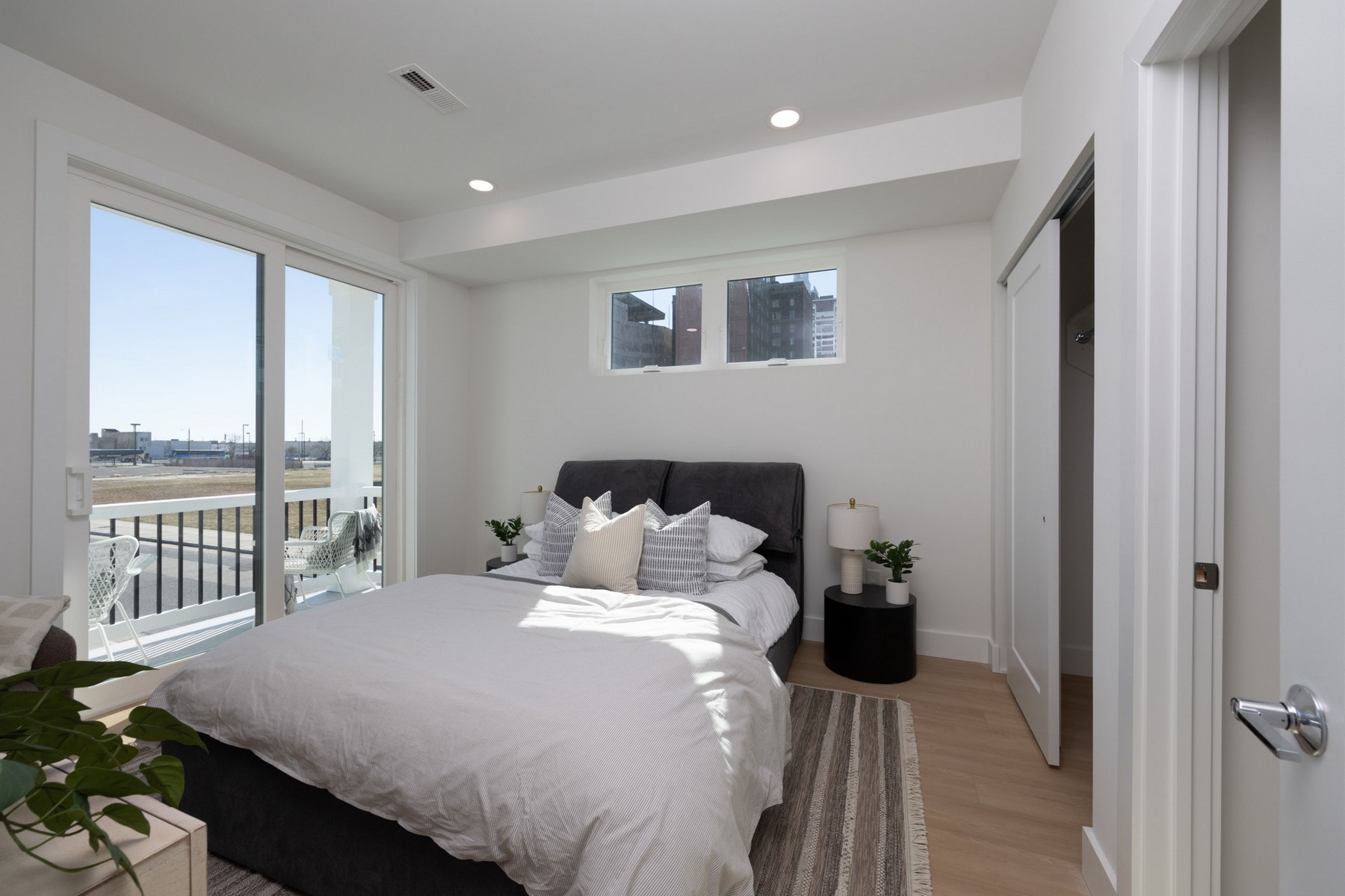  105 B Westminster Avenue - 物件實景