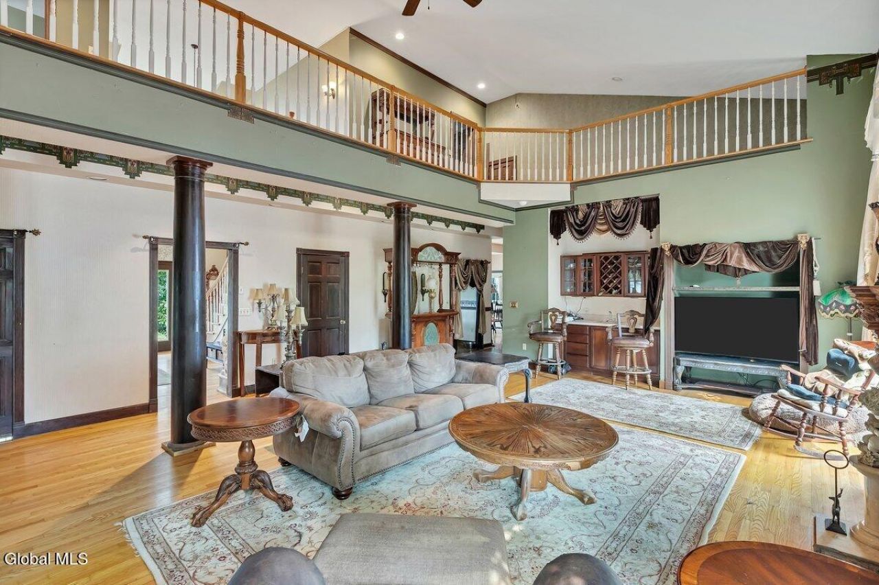 Greenville, New York, 12083, United States, 3 Bedrooms Bedrooms, ,3 BathroomsBathrooms,Residential,For Sale,1908320