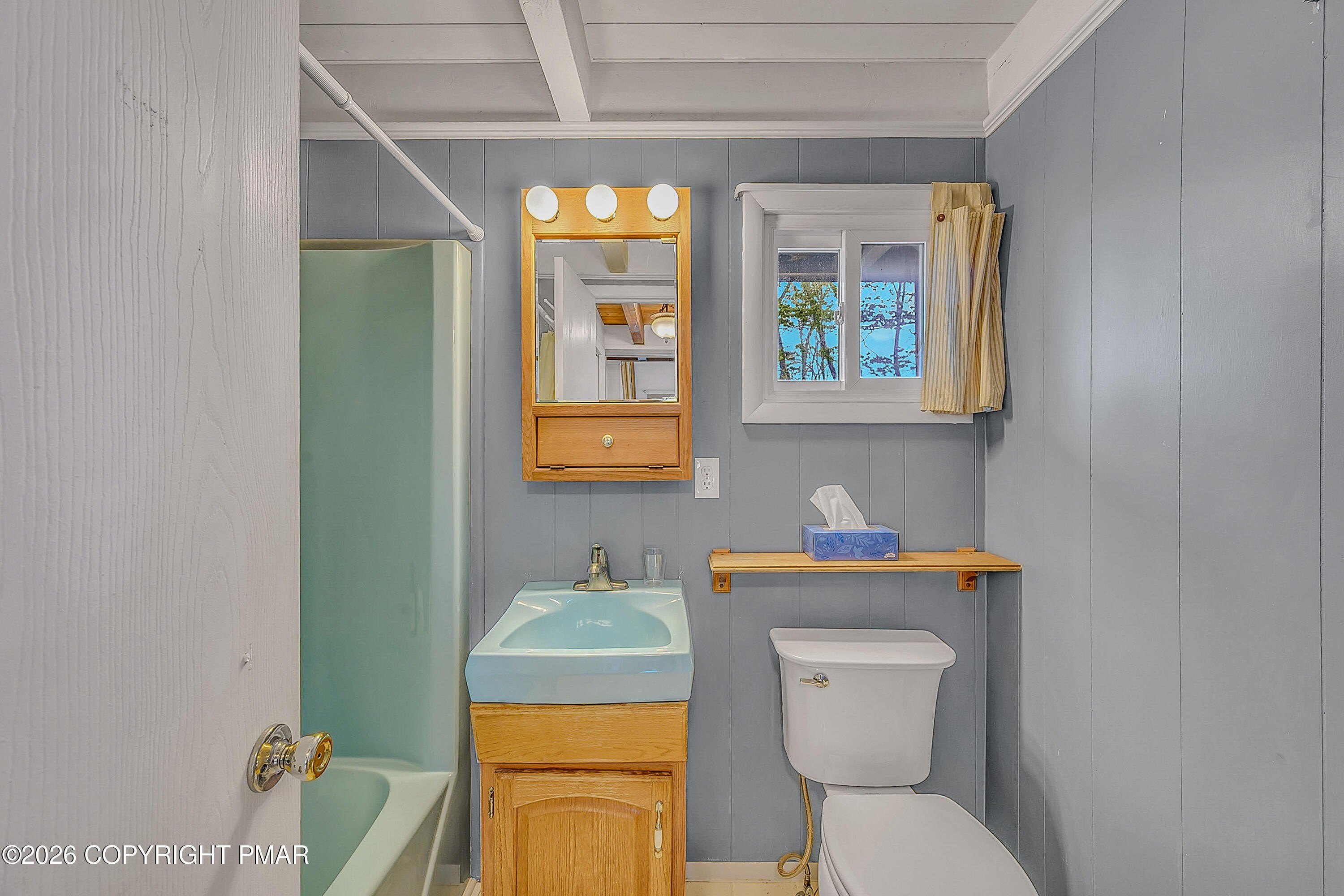 Pocono Lake, Pennsylvania, 18347, United States, 2 Bedrooms Bedrooms, ,1 BathroomBathrooms,Residential,For Sale,2048787