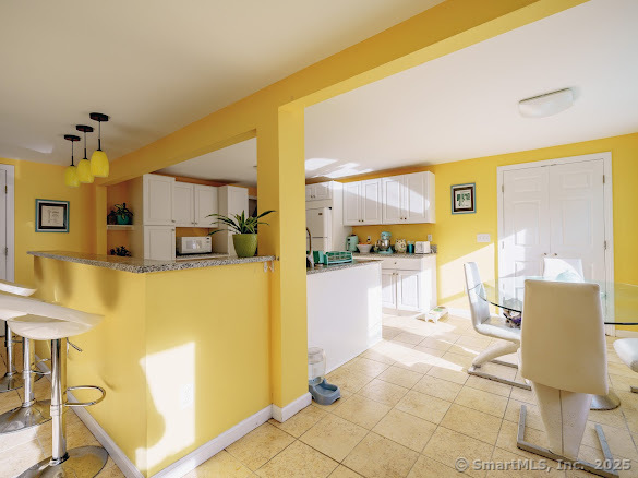 Orange, Connecticut, 06477, United States, 2 Bedrooms Bedrooms, ,2 BathroomsBathrooms,Residential,For Sale,1867599