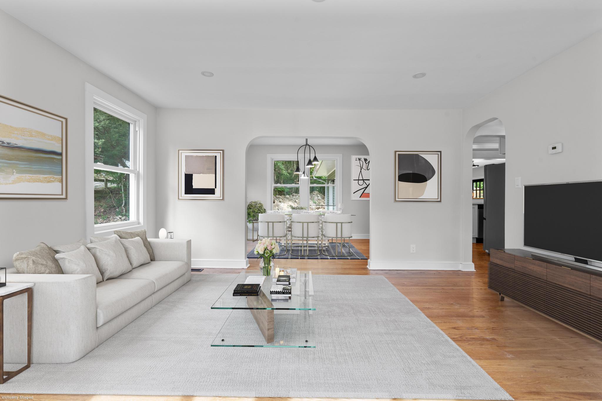 Newtown, Connecticut, 06482, United States, 4 Bedrooms Bedrooms, ,3 BathroomsBathrooms,Residential,For Sale,1991779