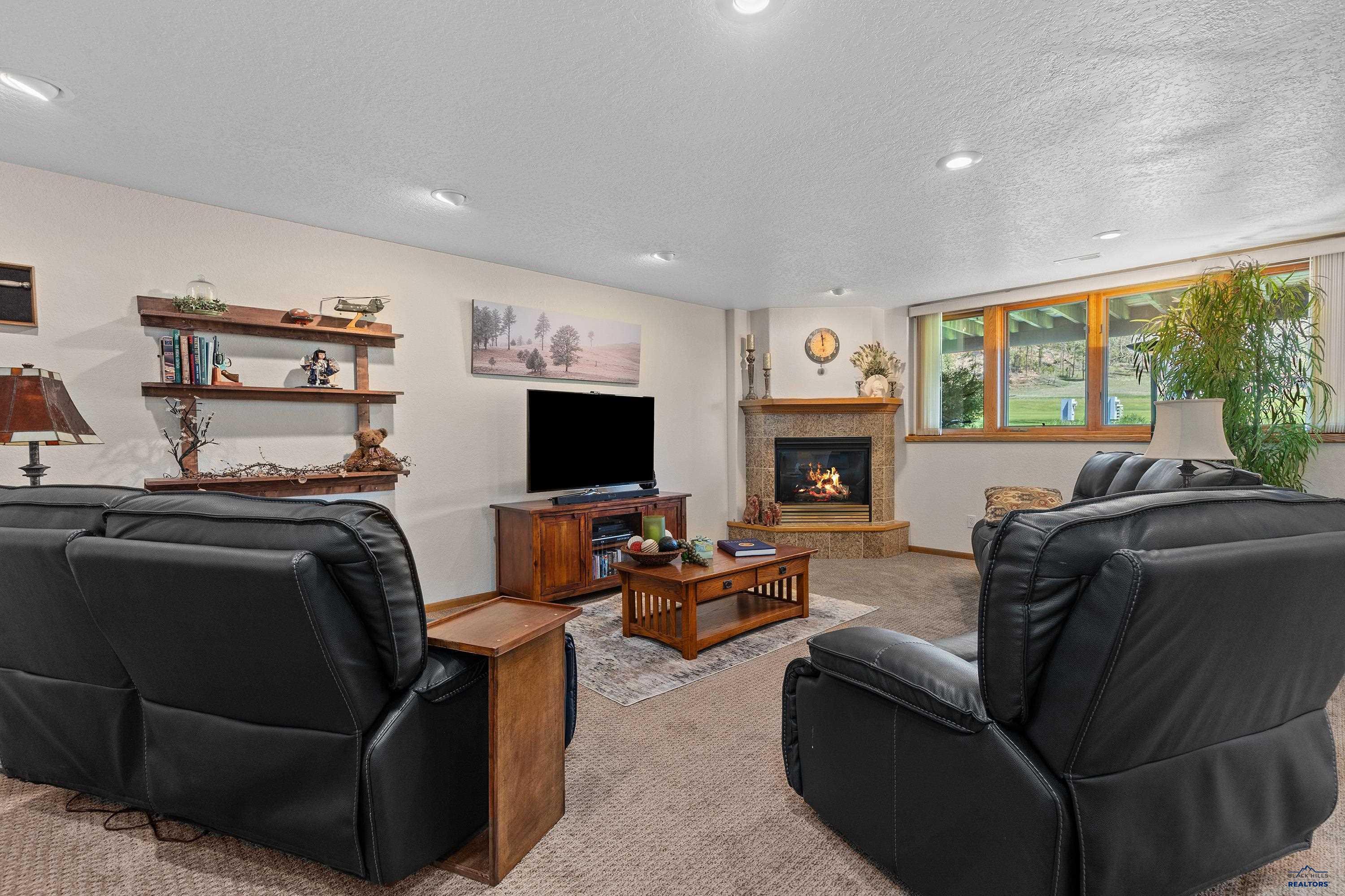 Rapid City, South Dakota, 57702, United States, 3 Bedrooms Bedrooms, ,3 BathroomsBathrooms,Residential,For Sale,1963226