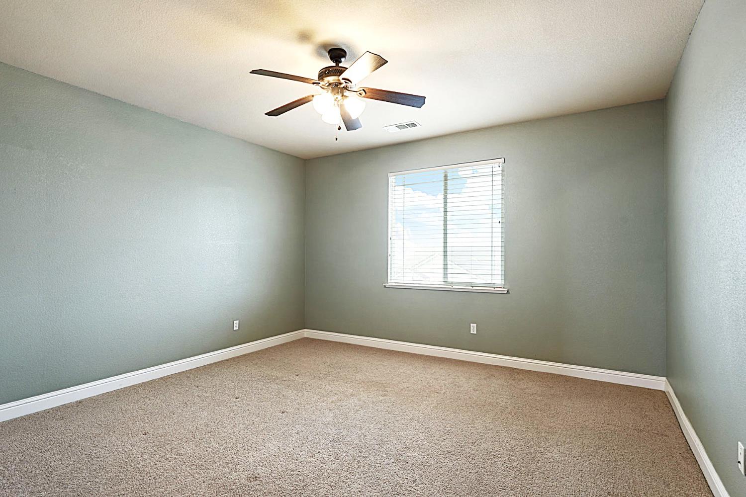 Valley Springs, California, 95252, United States, 3 Bedrooms Bedrooms, ,3 BathroomsBathrooms,Residential,For Sale,2005908