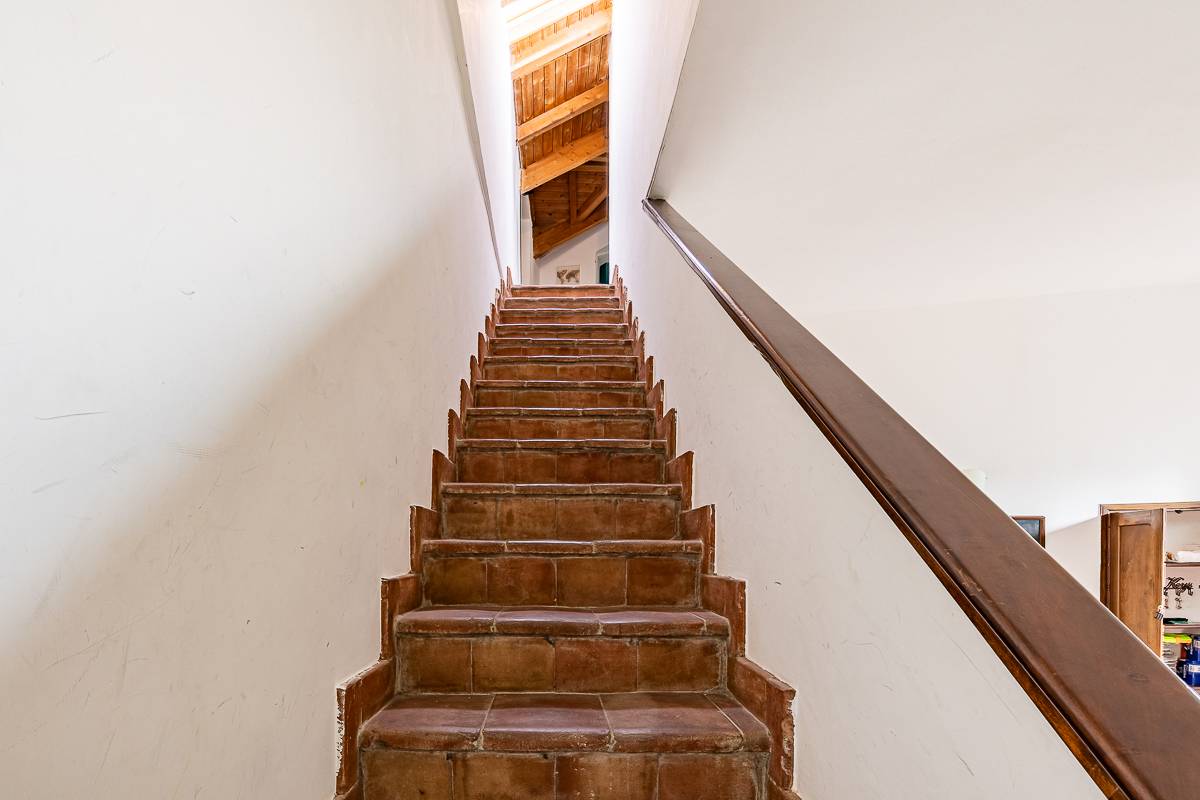 Napoli, Napoli, 80100, IT, 6 Bedrooms Bedrooms, ,6 BathroomsBathrooms,Residential,For Sale,1991925