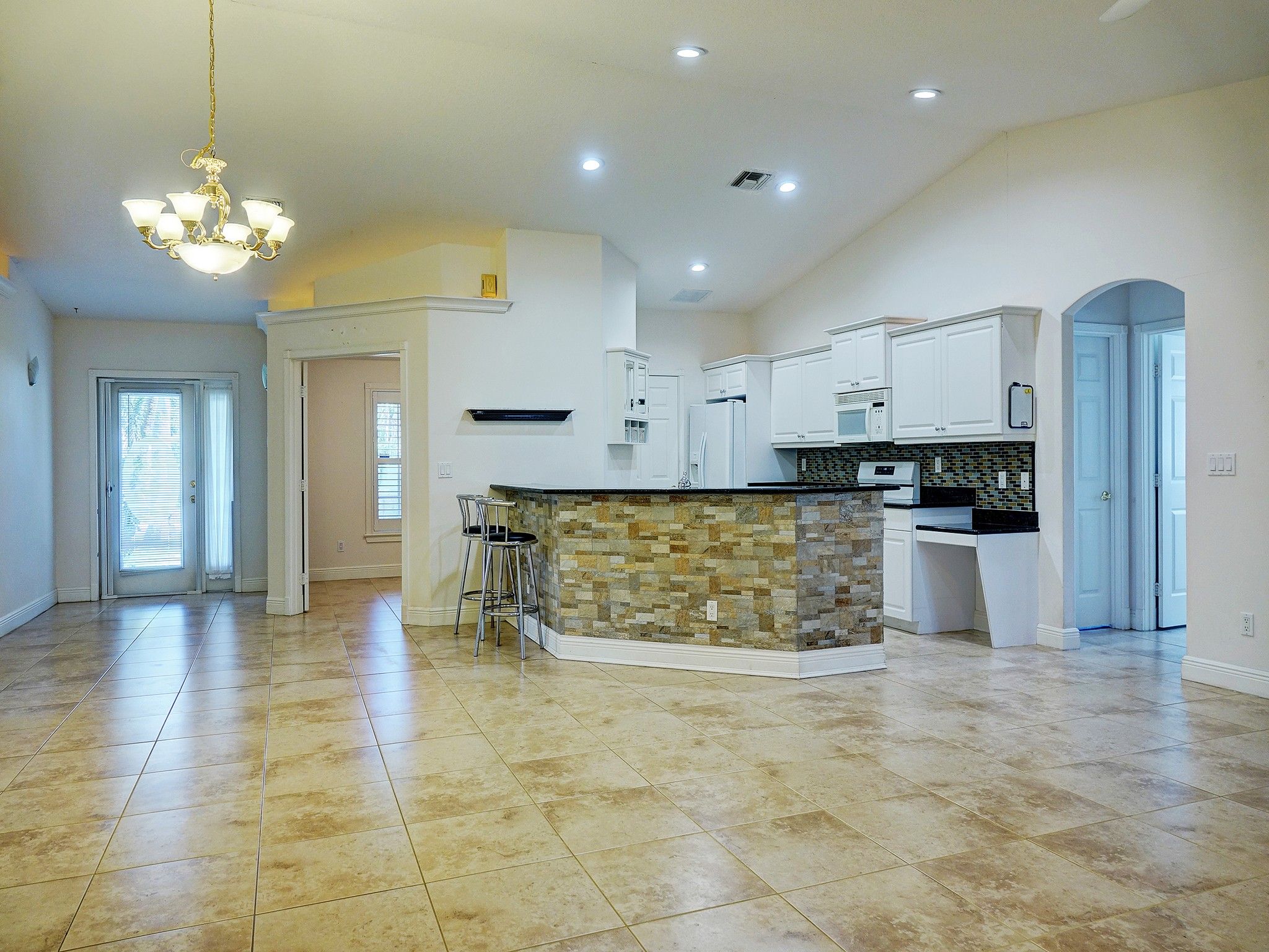  446 NE Vanda Terrado, Jensen Beach, FL, 34957 - 物件實景