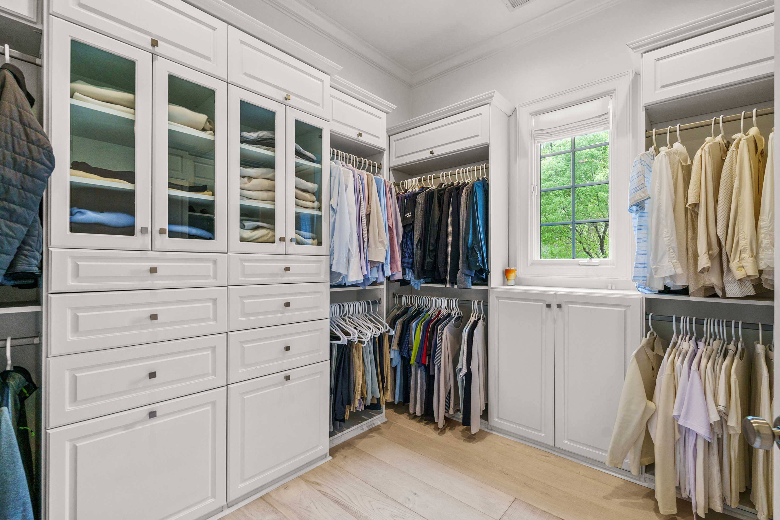  Experience Elevated Living in this Exceptional Estate-Style Residence - 物件實景