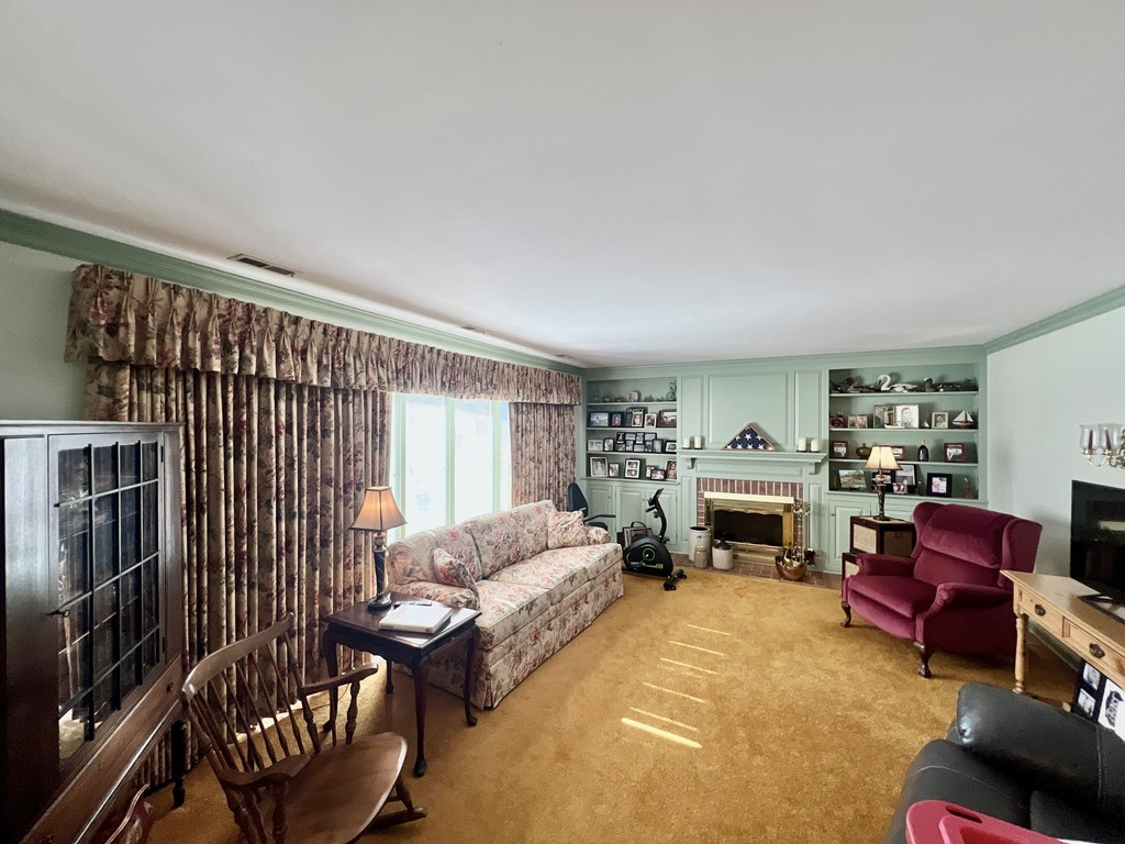 Onancock, Virginia, 23417, United States, 2 Bedrooms Bedrooms, ,2 BathroomsBathrooms,Residential,For Sale,1971701