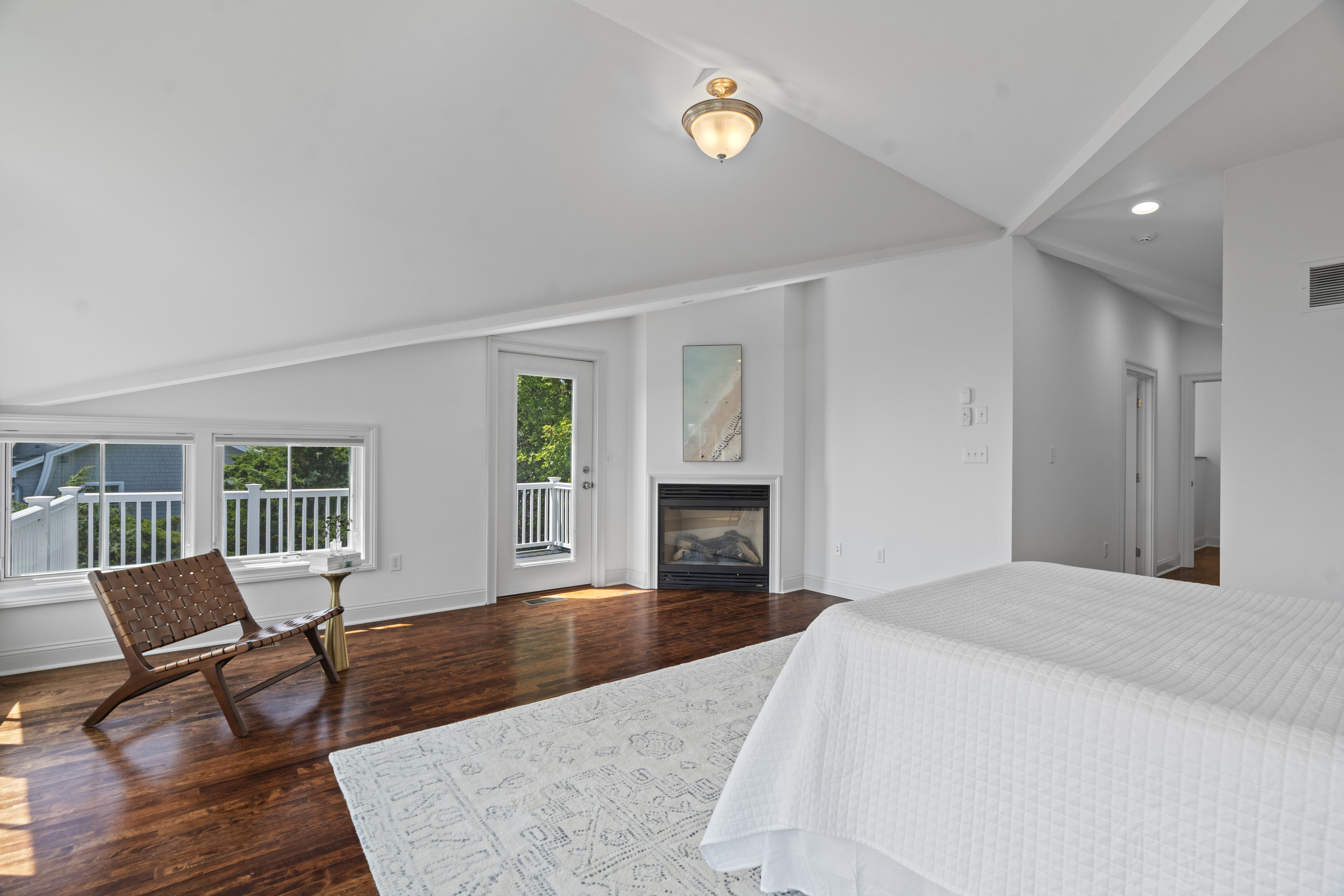  64 Webster Point Road - 物件實景