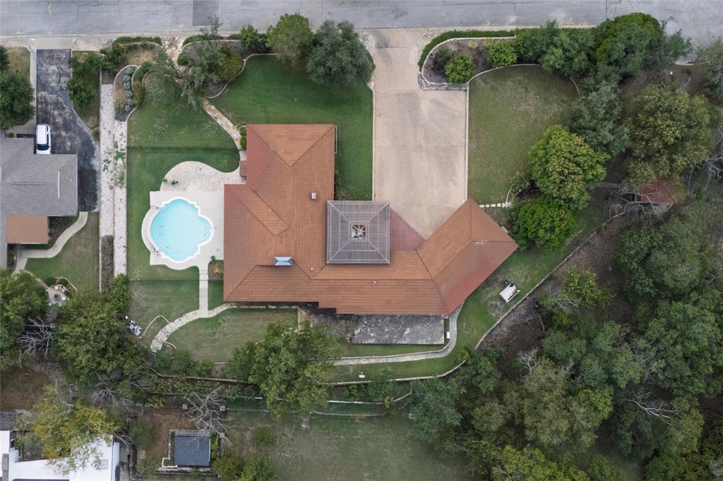 Weatherford, Texas, 76086, United States, 3 Bedrooms Bedrooms, ,4 BathroomsBathrooms,Residential,For Sale,1974864