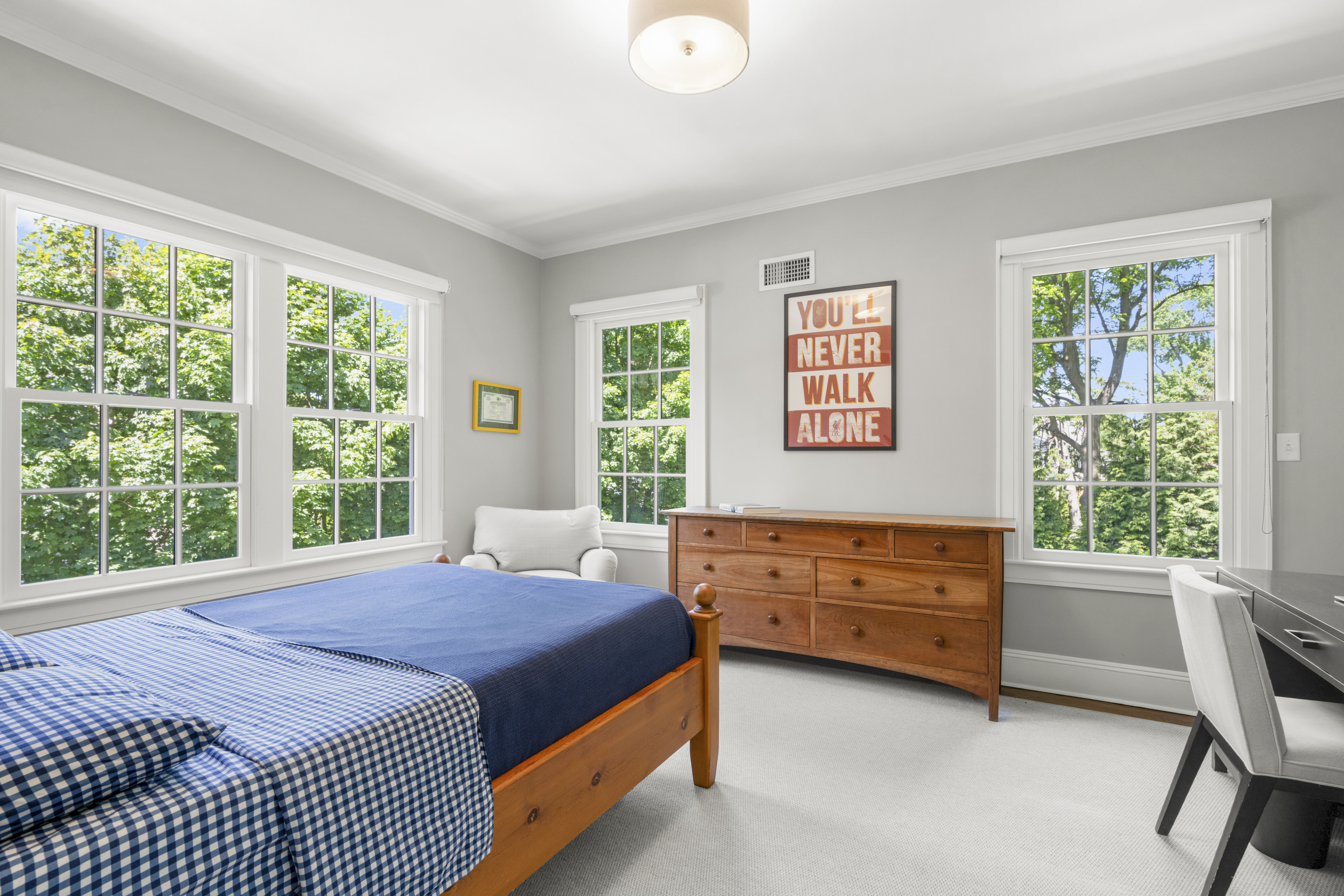  Distinquished Larchmont Manor Brick Colonial - 物件實景