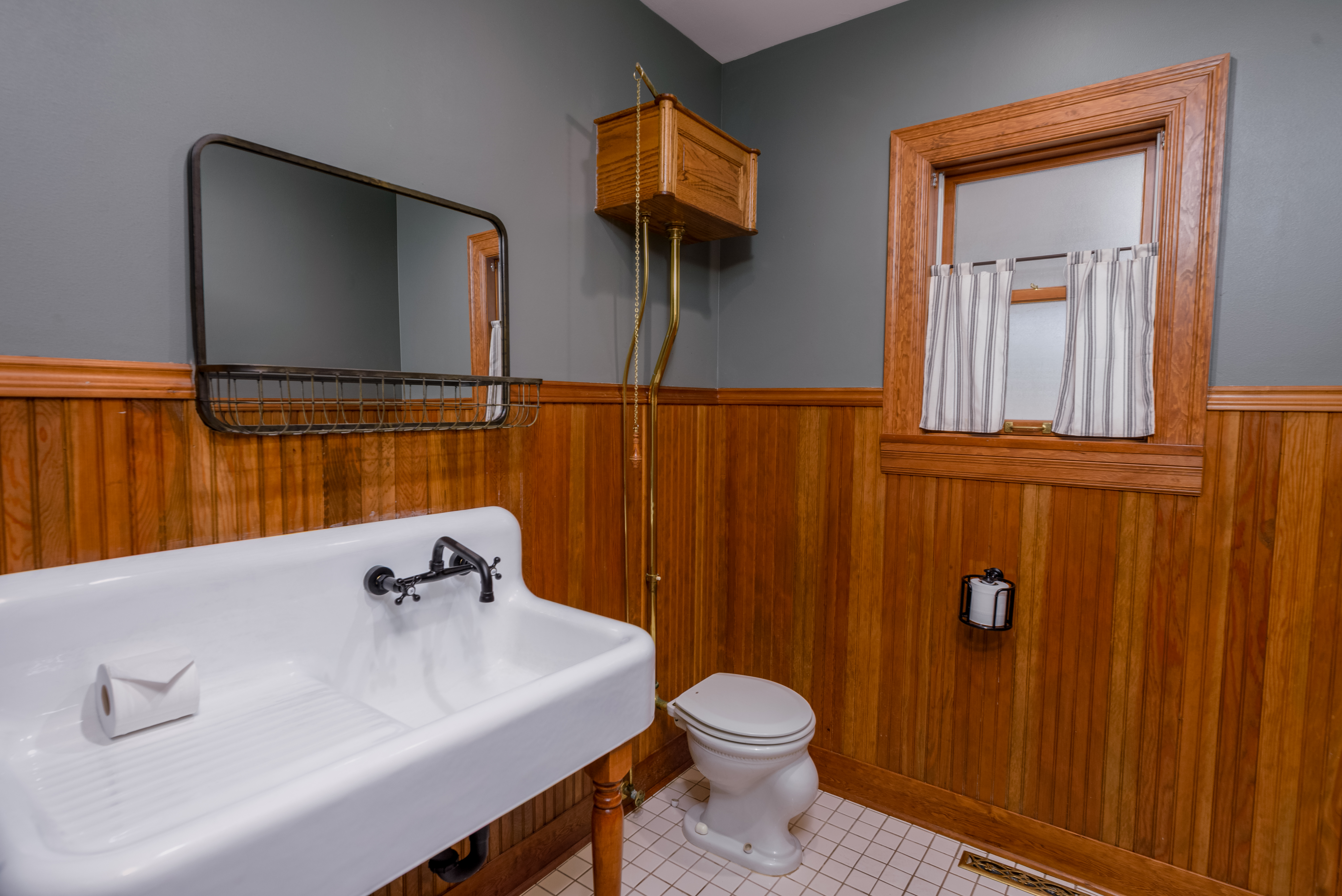 Moses Lake, Washington, 98837, United States, 3 Bedrooms Bedrooms, ,3 BathroomsBathrooms,Residential,For Sale,1980508