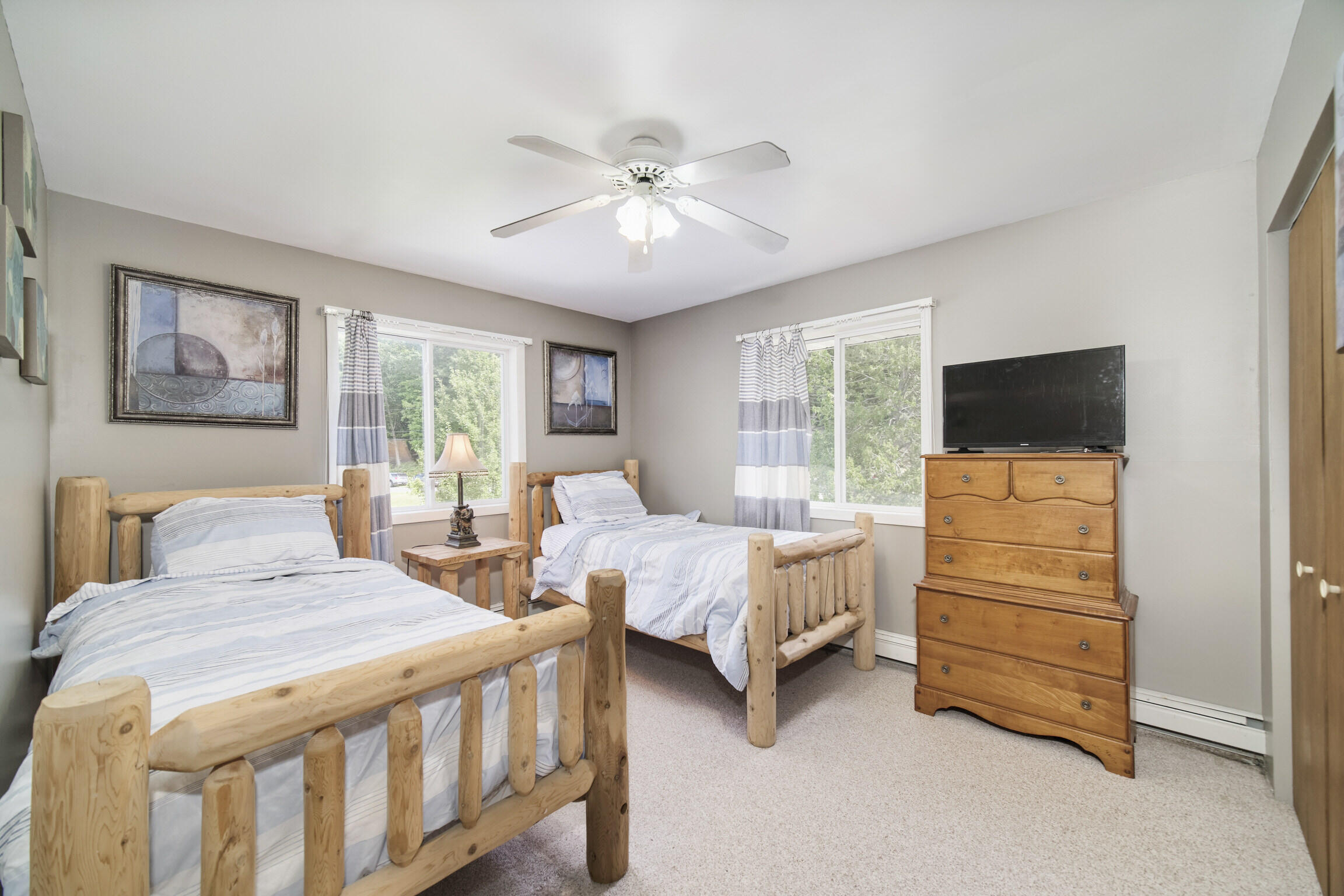 Manistee, Michigan, 49660, United States, 7 Bedrooms Bedrooms, ,3 BathroomsBathrooms,Residential,For Sale,1943241