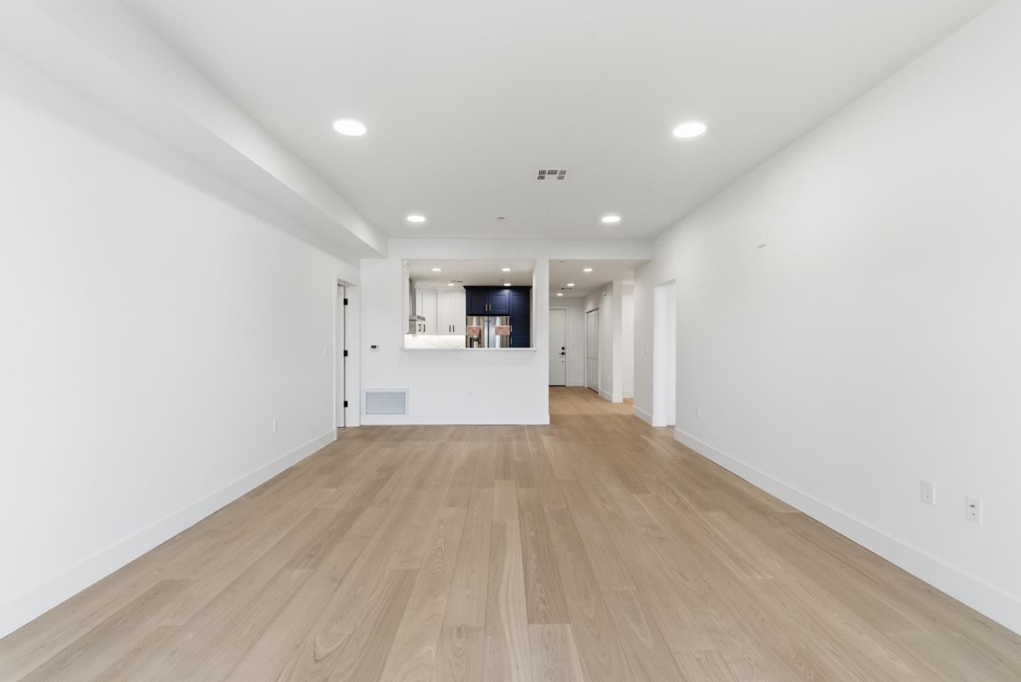 San Carlos, California, 94070, United States, 2 Bedrooms Bedrooms, ,3 BathroomsBathrooms,Residential,For Sale,2002922