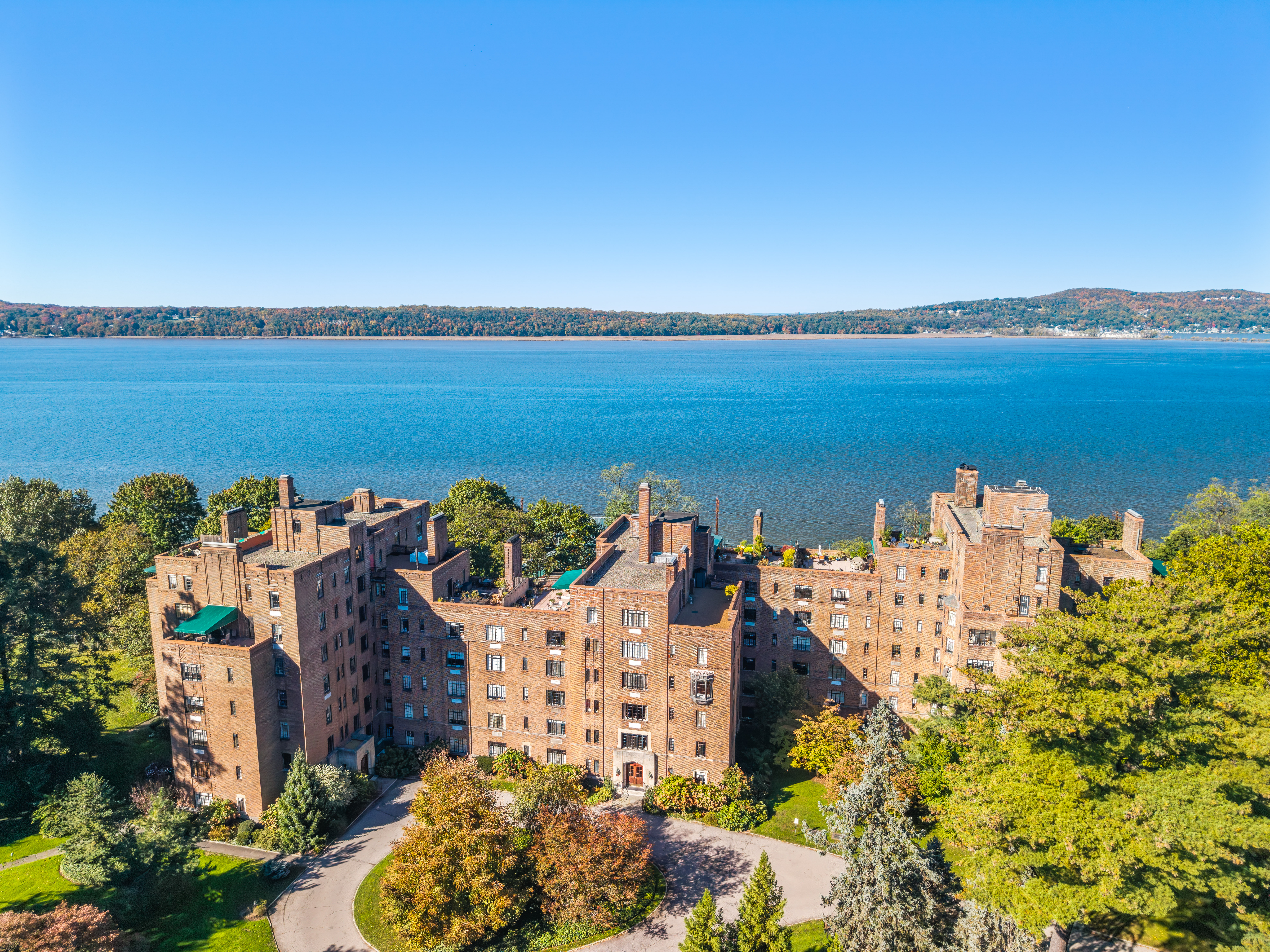  100 Ardsley Avenue W - 物件實景