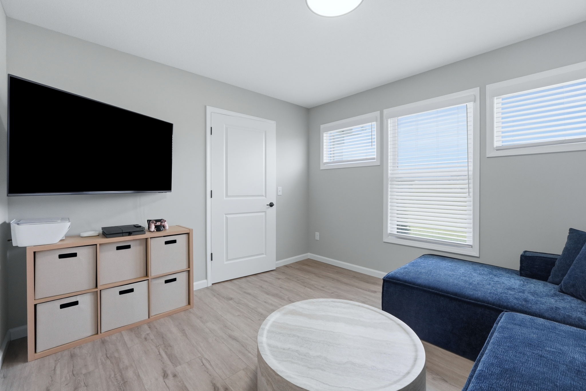  Move-in Four Bedroom Home Loaded with Upgrades - 物件實景