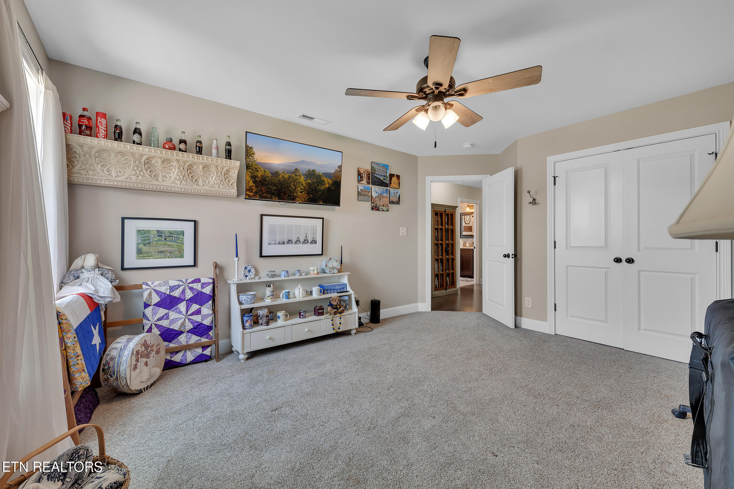 Sevierville, Tennessee, 37876, United States, 5 Bedrooms Bedrooms, ,4 BathroomsBathrooms,Residential,For Sale,1930637