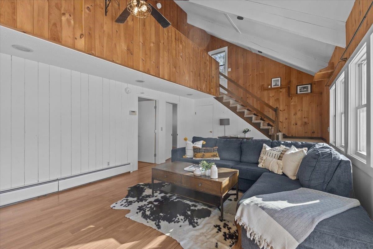 Stowe, Vermont, 05672, United States, 4 Bedrooms Bedrooms, ,2 BathroomsBathrooms,Residential,For Sale,2003261