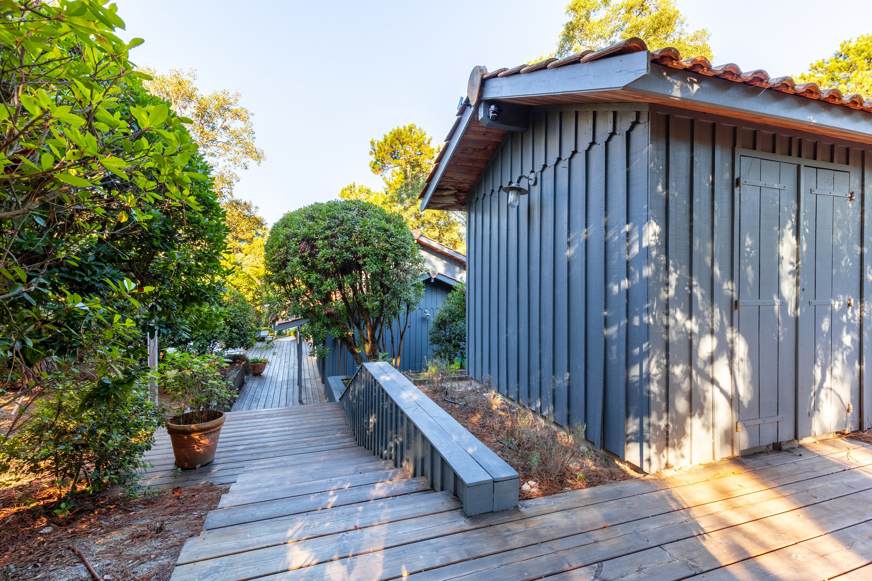  WOODEN VILLA WITH SWIMMING POOL IN THE HEART OF THE VALLONS DU FERRET - 物件實景