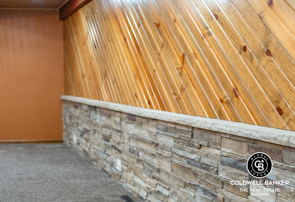 Garden City, Kansas, 67846, United States, 4 Bedrooms Bedrooms, ,Residential,For Sale,2003039