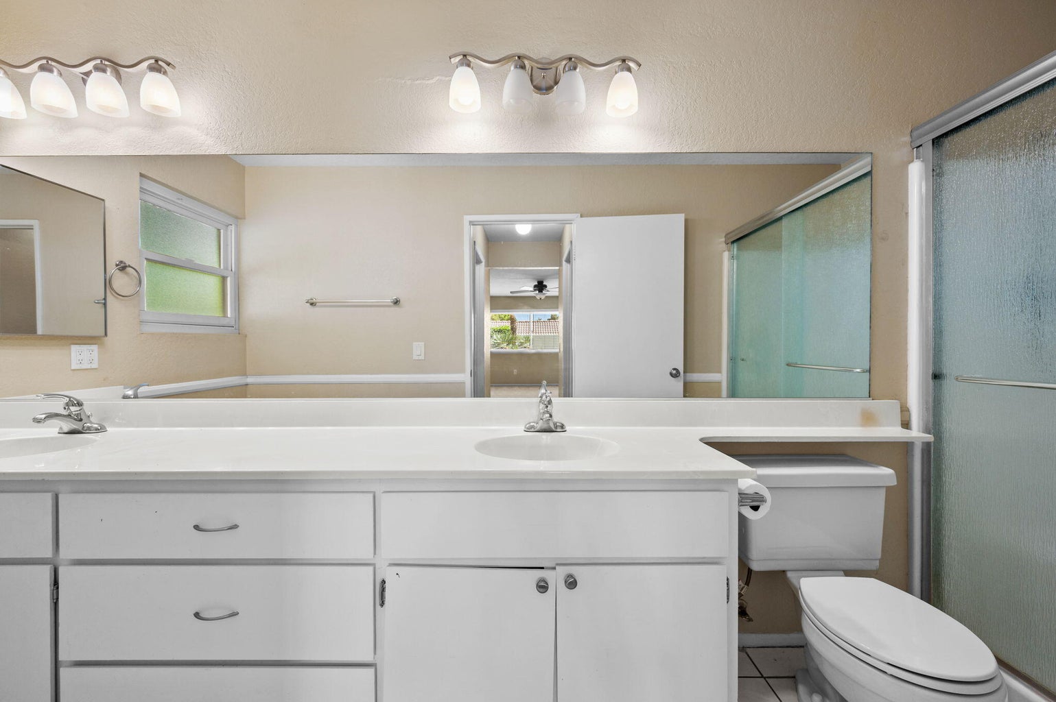 Indio, California, 92203, United States, 3 Bedrooms Bedrooms, ,2 BathroomsBathrooms,Residential,For Sale,1973711