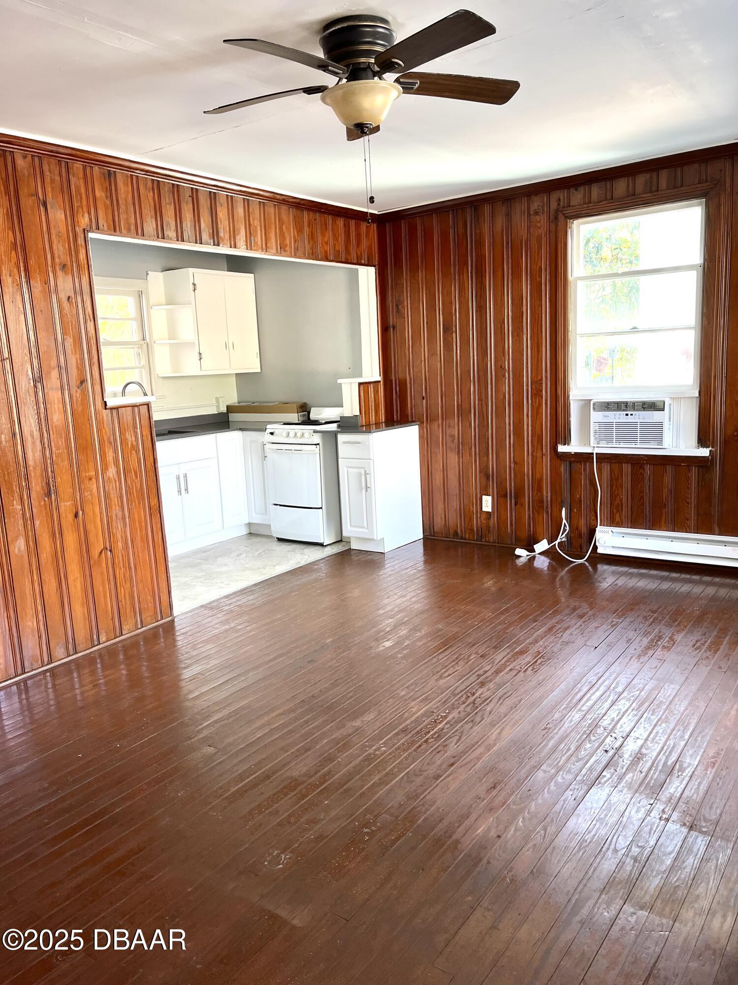 311-313 N Oleander Avenue, Daytona Beach, Florida, 32118, United States, 3 Bedrooms Bedrooms, ,3 BathroomsBathrooms,Residential,For Sale,311-313 N Oleander Avenue,1613625
