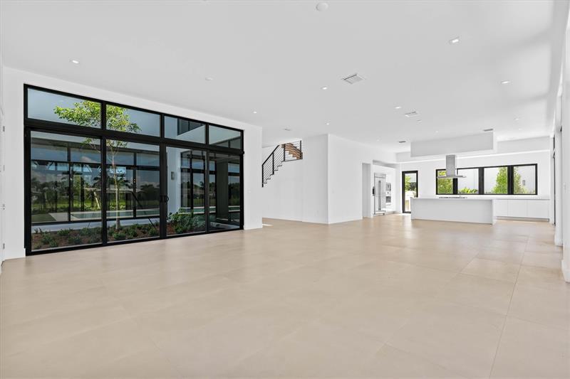 Weston, Florida, 33326, United States, 5 Bedrooms Bedrooms, ,10 BathroomsBathrooms,Residential,For Sale,1925286