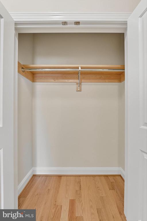 Arlington, Virginia, 22213, United States, 5 Bedrooms Bedrooms, ,5 BathroomsBathrooms,Residential,For Sale,1982488