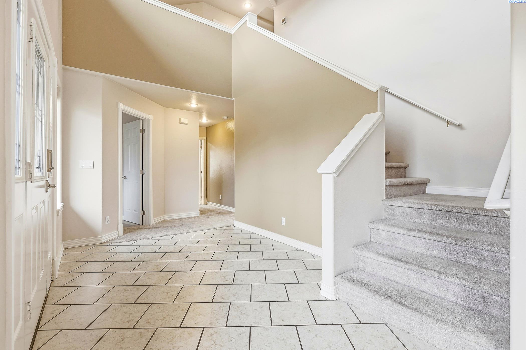 Pasco, Washington, 99301, United States, 3 Bedrooms Bedrooms, ,3 BathroomsBathrooms,Residential,For Sale,1998490