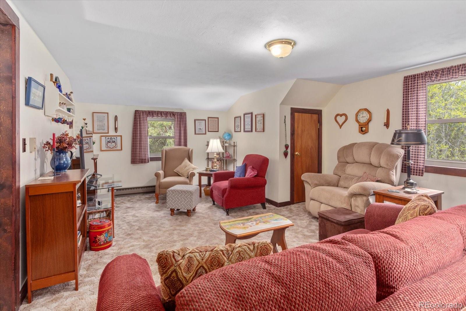 Howard, Colorado, 81233, United States, 3 Bedrooms Bedrooms, ,1 BathroomBathrooms,Residential,For Sale,1980067