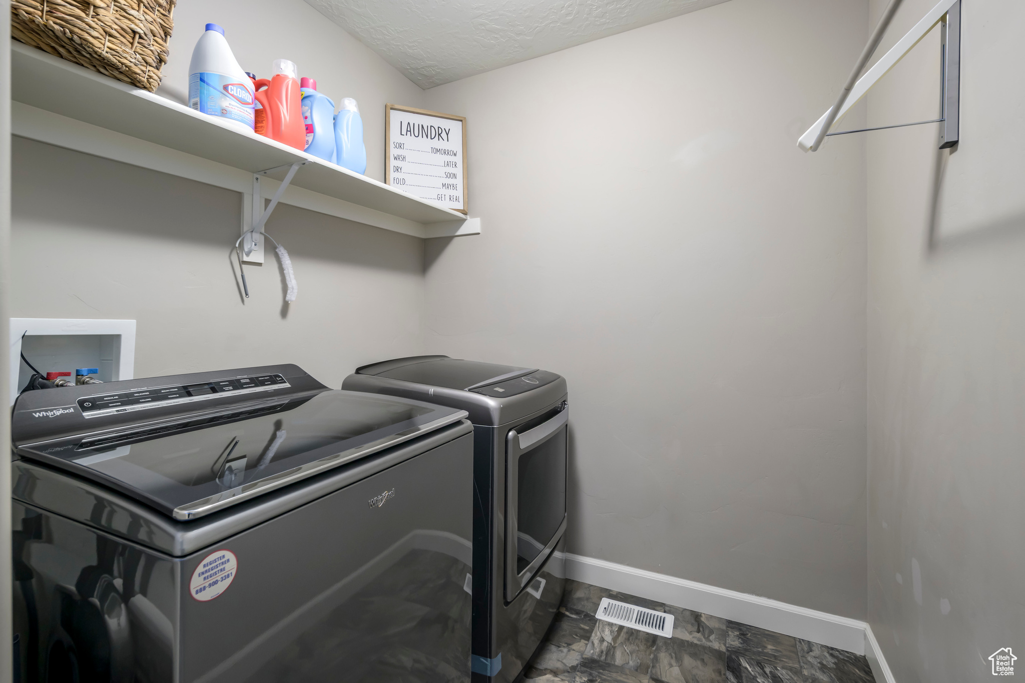 Stansbury Park, Utah, 84074, United States, 7 Bedrooms Bedrooms, ,4 BathroomsBathrooms,Residential,For Sale,1987559