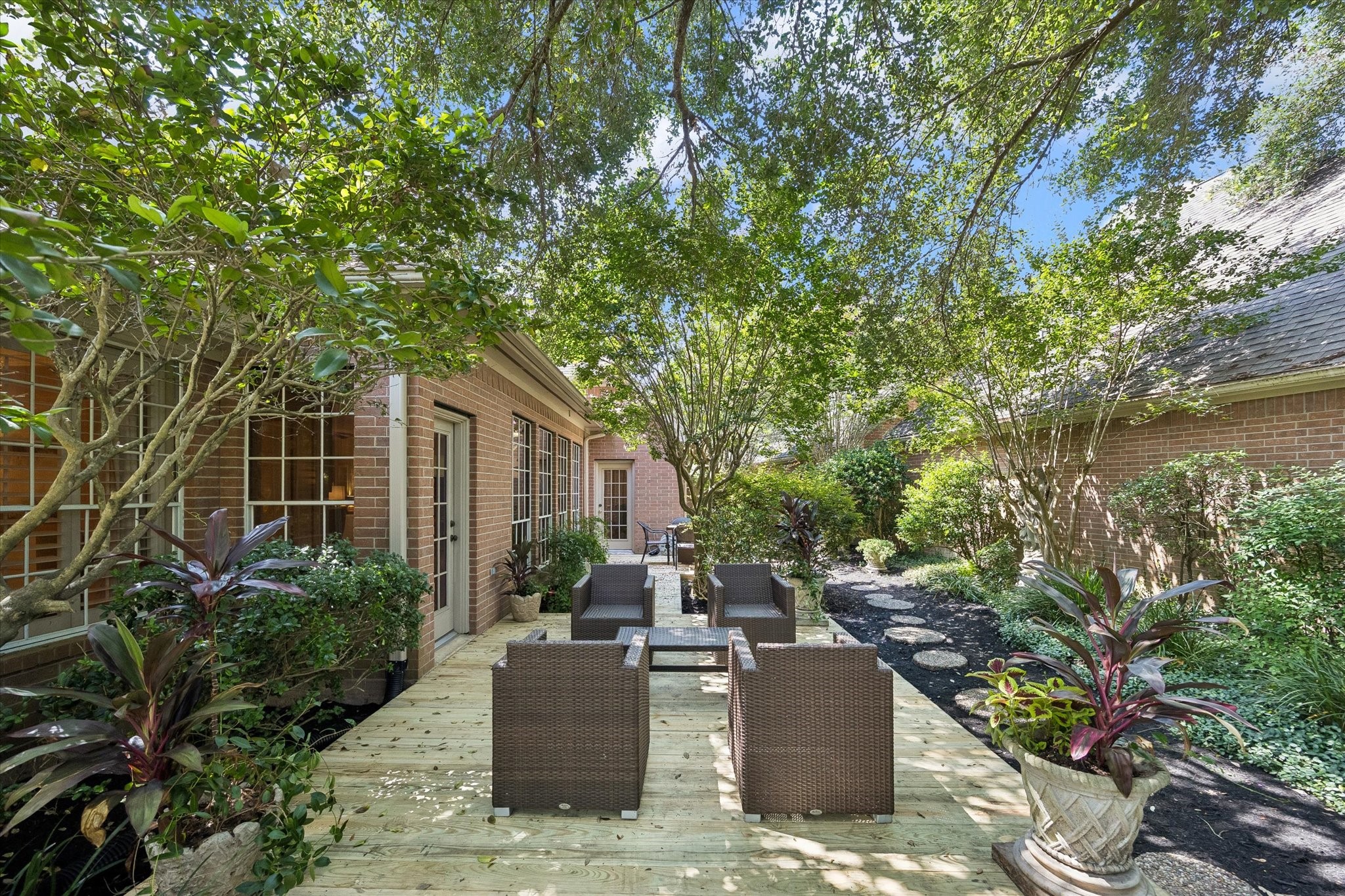  13826 Aspen Cove Drive - 物件實景