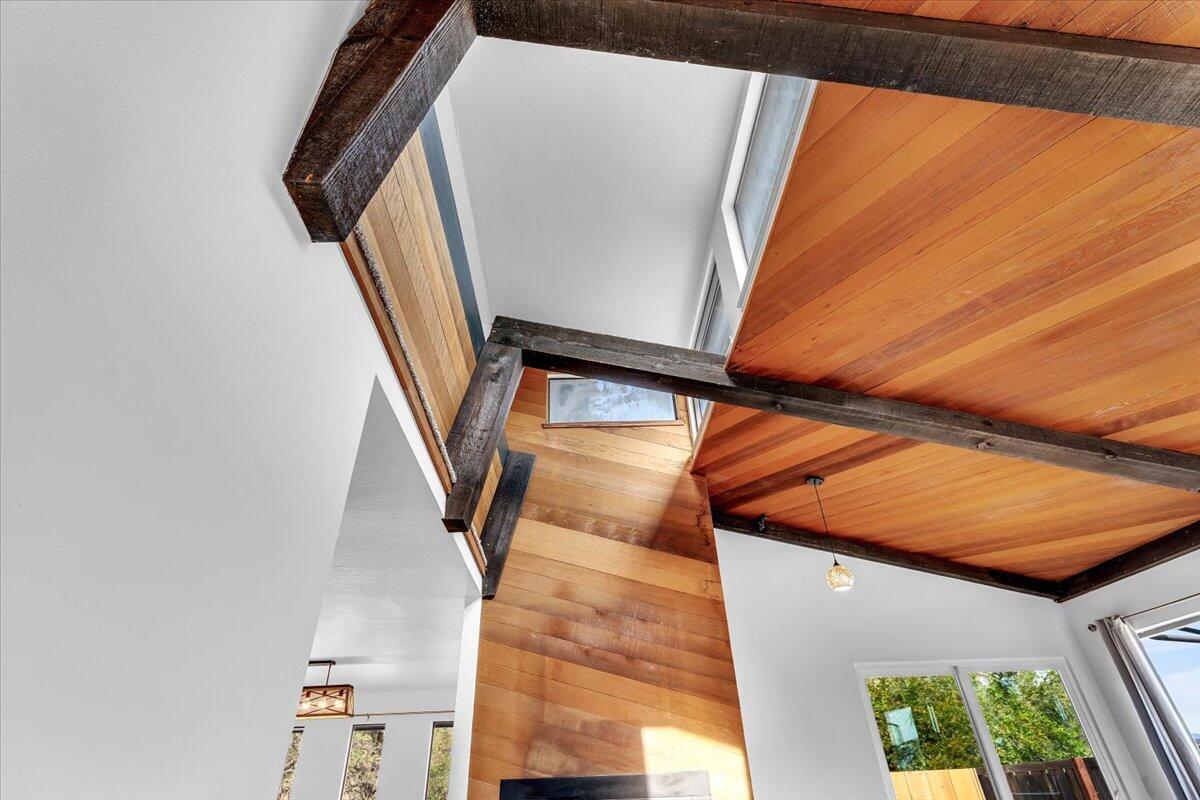 Redding, California, 96001, United States, 4 Bedrooms Bedrooms, ,3 BathroomsBathrooms,Residential,For Sale,1948468