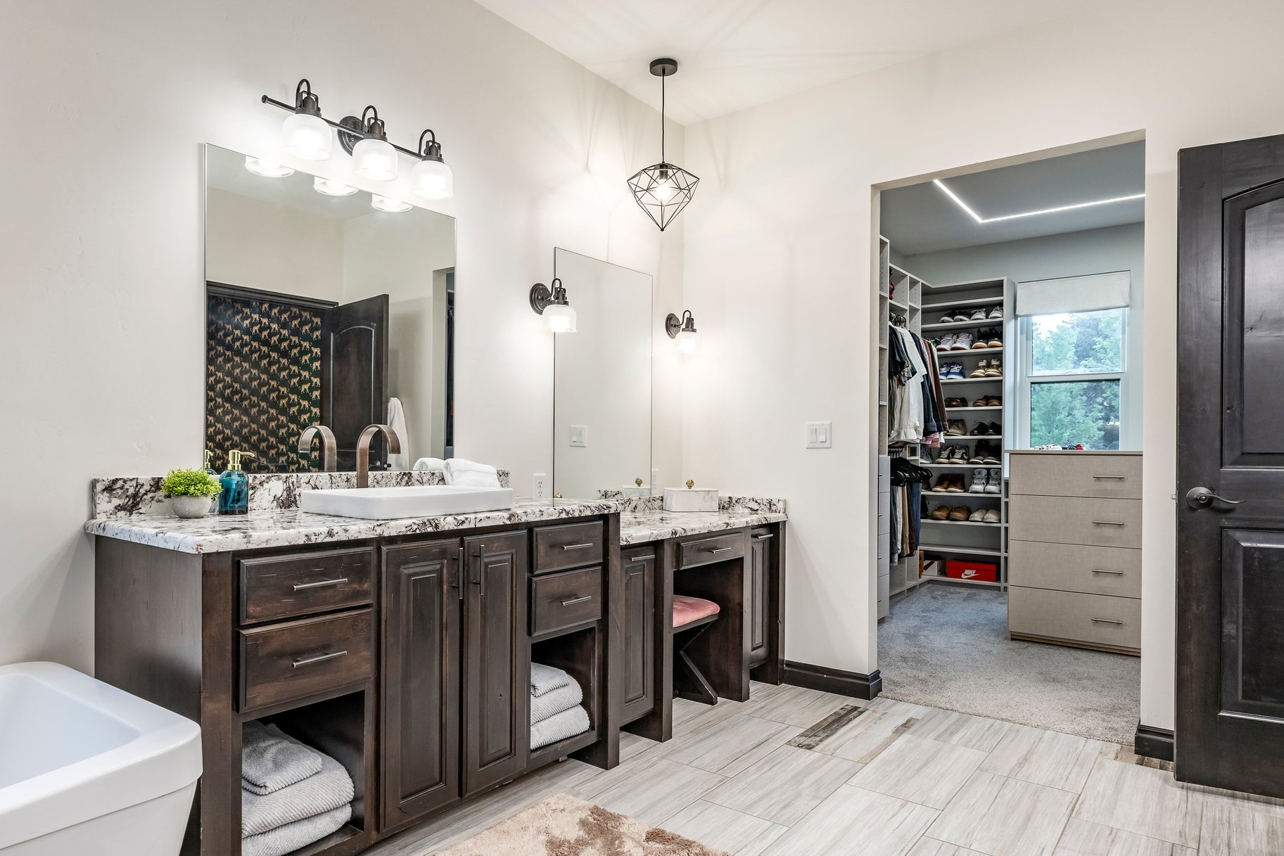  Unparalleled Value in River Meadows Ranch with Heated 3-Car & RV Garage - 物件實景