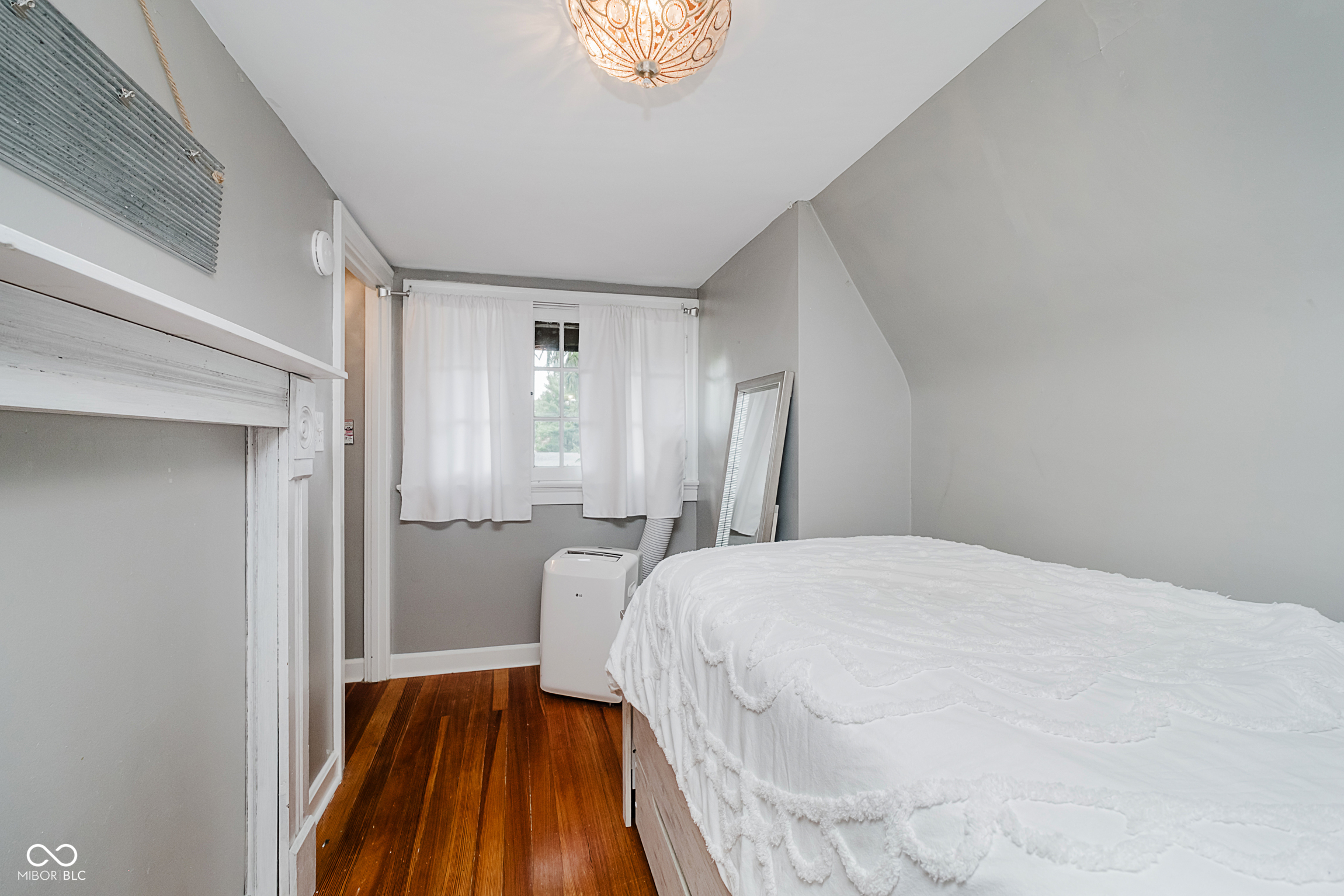 Indianapolis, Indiana, 46208, United States, 4 Bedrooms Bedrooms, ,4 BathroomsBathrooms,Residential,For Sale,1979379