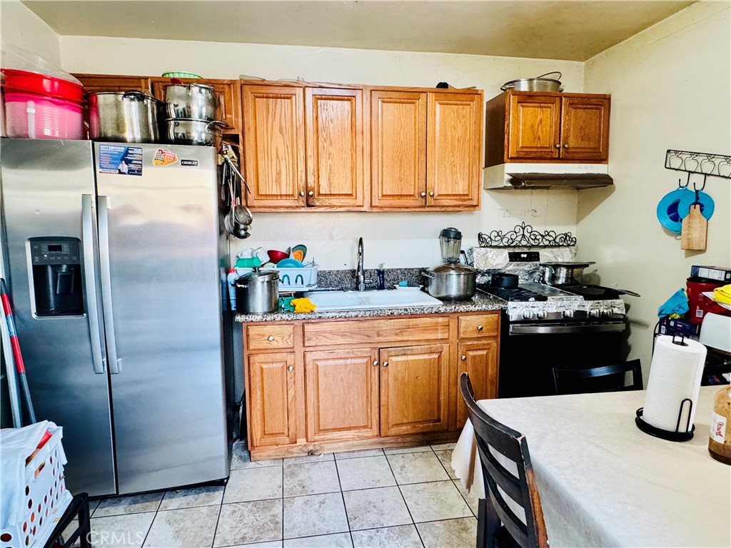 Los Angeles, California, 90023, United States, 4 Bedrooms Bedrooms, ,3 BathroomsBathrooms,Residential,For Sale,2013063