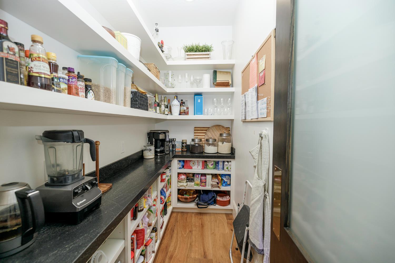 Turlock, California, 95382, United States, 5 Bedrooms Bedrooms, ,4 BathroomsBathrooms,Residential,For Sale,2002533