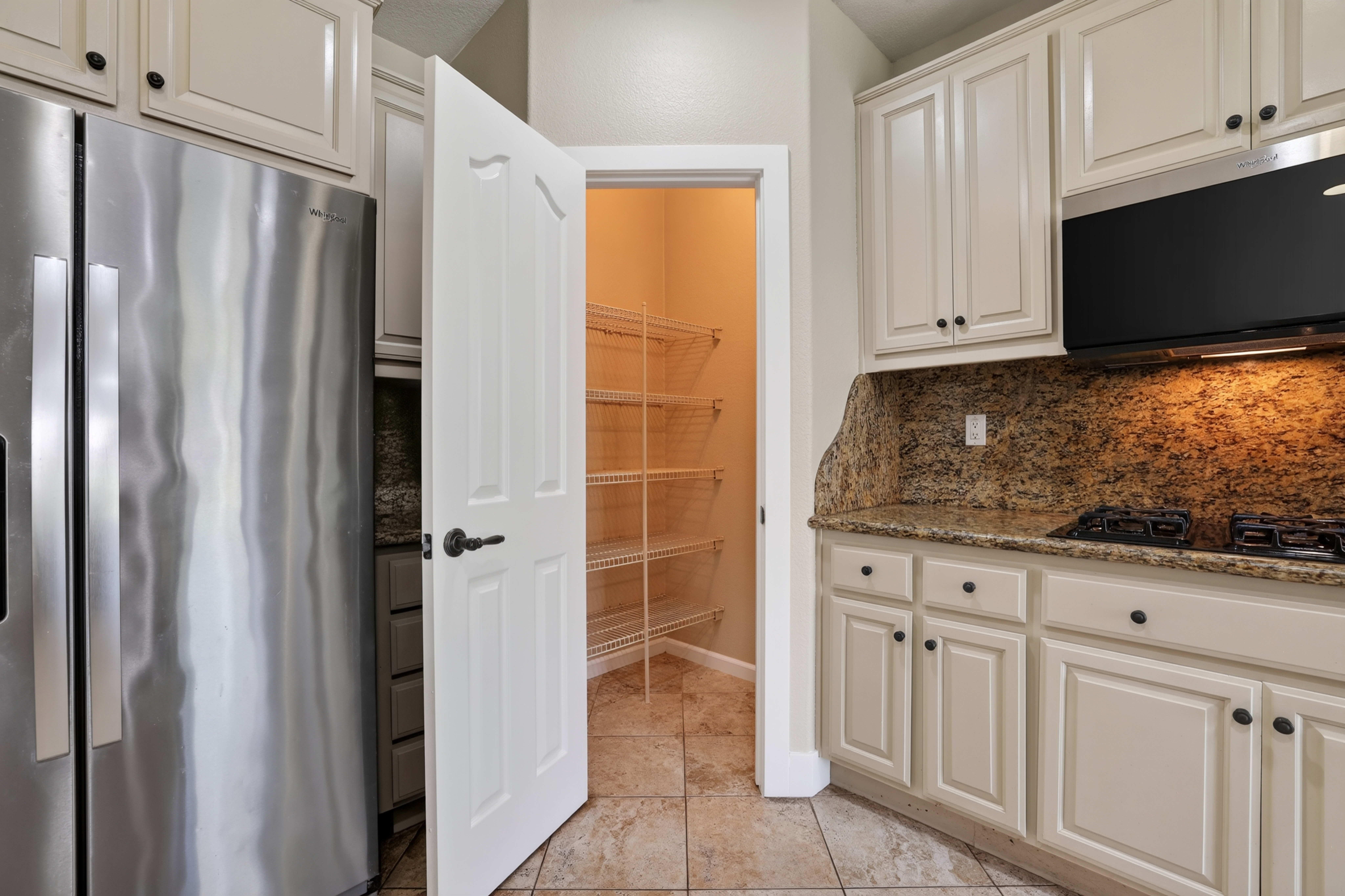  2519 Parkcrest Way, Roseville, CA, 95747 - 物件實景