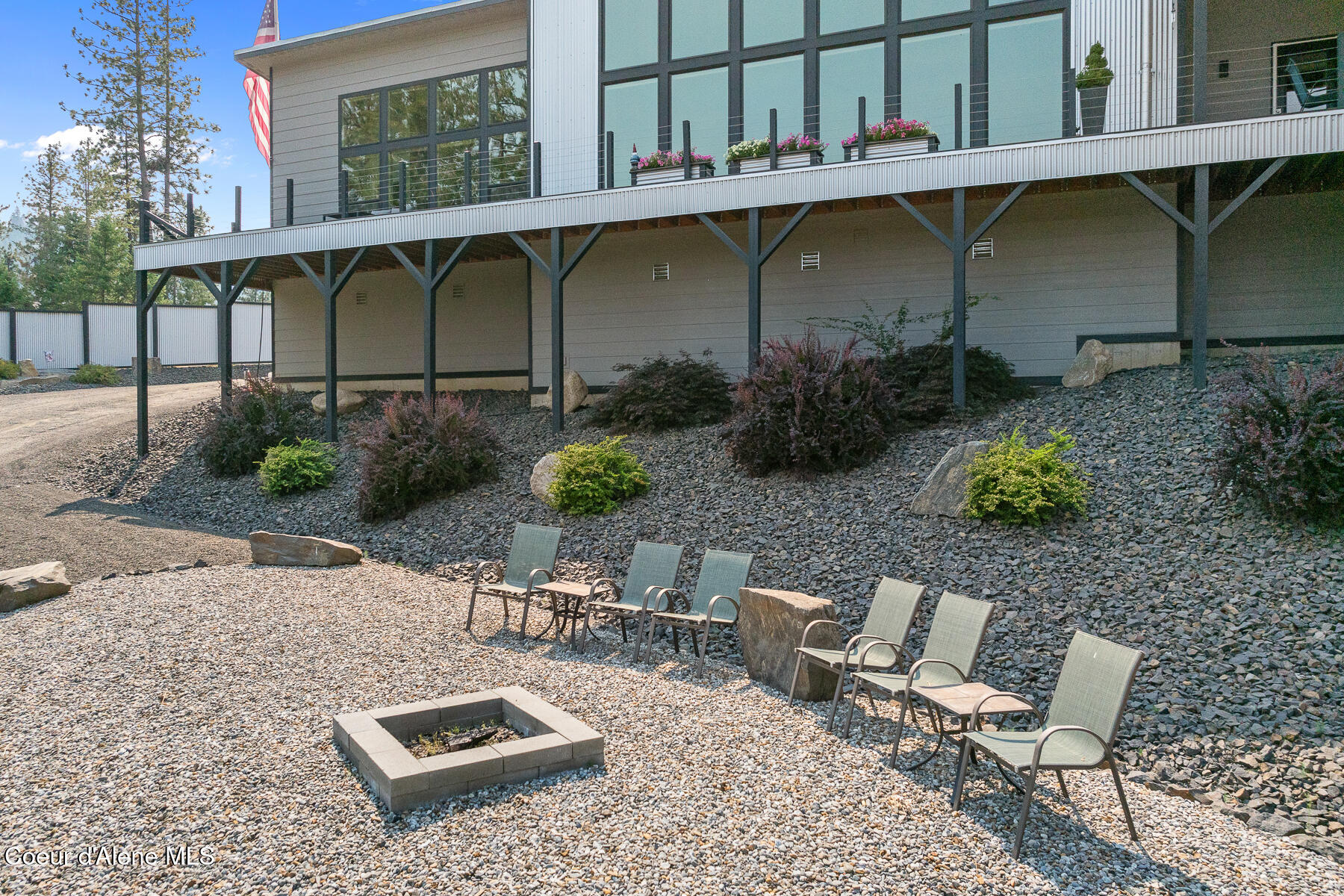 Coeur D'alene, Idaho, 83814, United States, 3 Bedrooms Bedrooms, ,Residential,For Sale,1942138