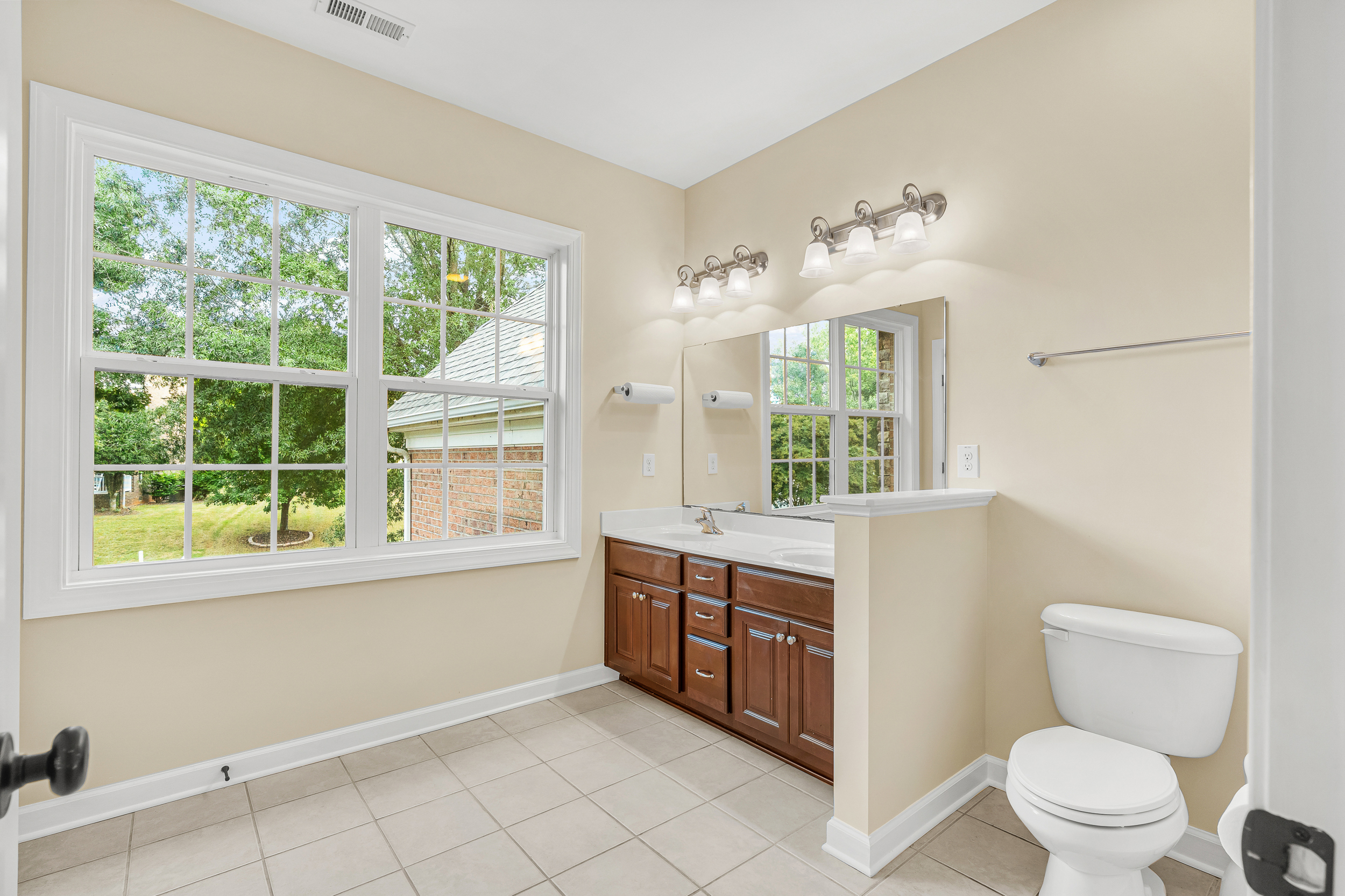  110 Vintage Hill Circle, Apex, NC 27539 - 物件實景