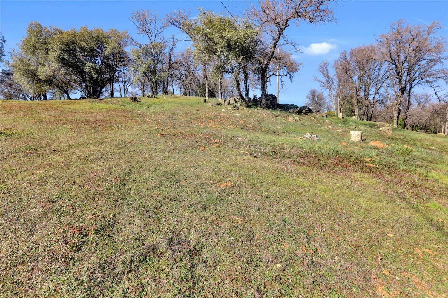 Grass Valley, California, 95949, United States, 4 Bedrooms Bedrooms, ,3 BathroomsBathrooms,Residential,For Sale,2015333