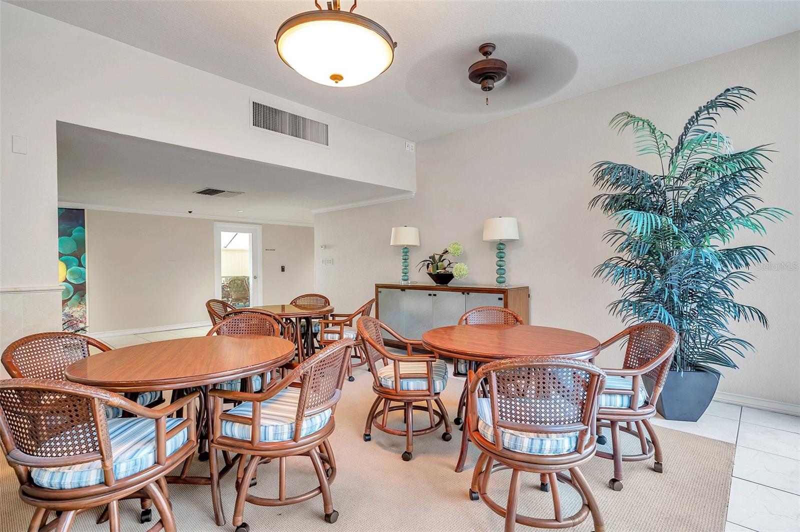 450 S Gulfview Boulevard #1105 #1105, CLEARWATER BEACH, Florida, 33767, United States, 2 Bedrooms Bedrooms, ,2 BathroomsBathrooms,Residential,For Sale,450 S Gulfview Boulevard #1105 #1105,1619451