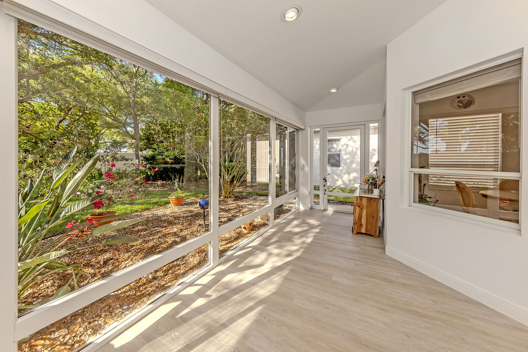  PELICAN POINTE GOLF & COUNTRY CLUB - 物件實景