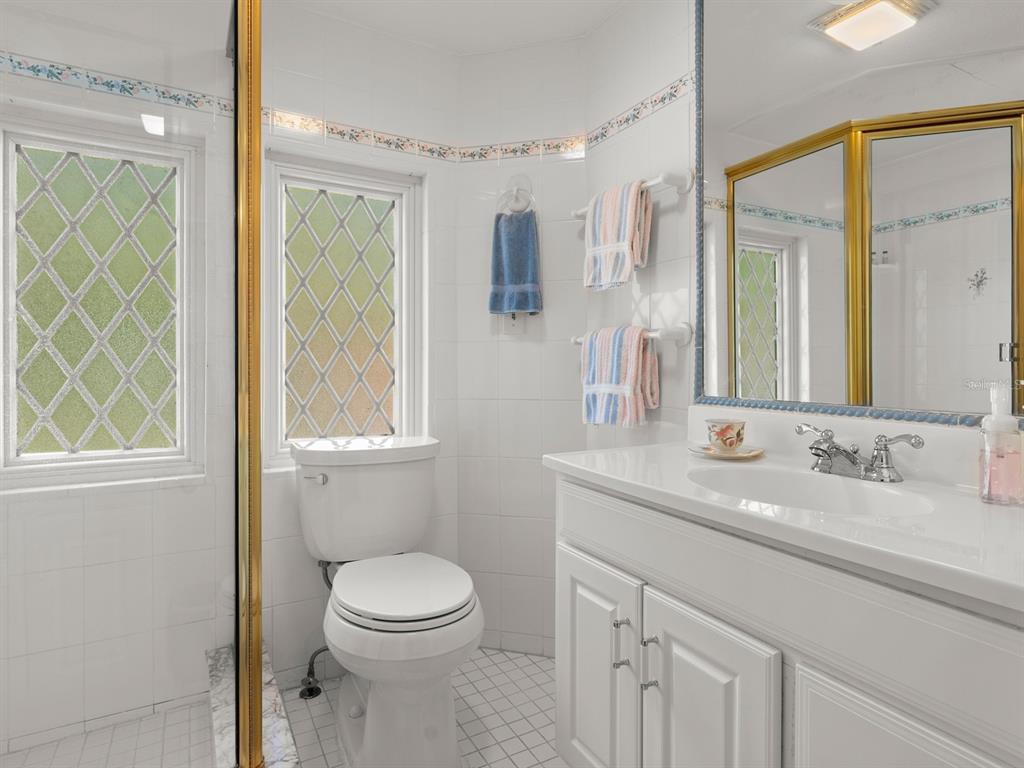 Eustis, Florida, 32736, United States, 6 Bedrooms Bedrooms, ,6 BathroomsBathrooms,Residential,For Sale,1805278