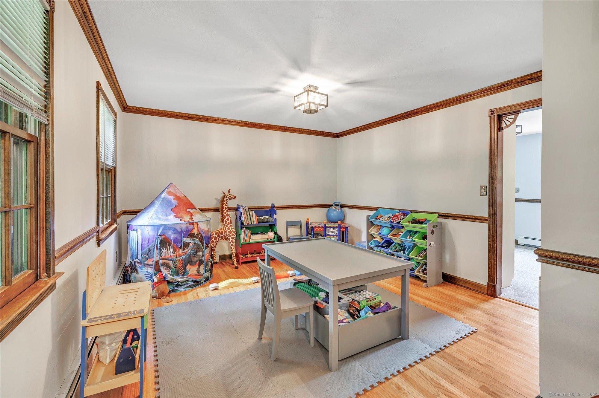 Monroe, Connecticut, 06468, United States, 3 Bedrooms Bedrooms, ,3 BathroomsBathrooms,Residential,For Sale,1872282