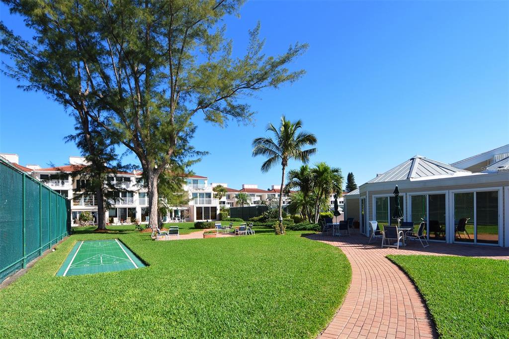 Longboat Key, Florida, 34228, United States, 2 Bedrooms Bedrooms, ,2 BathroomsBathrooms,Residential,For Sale,1989062